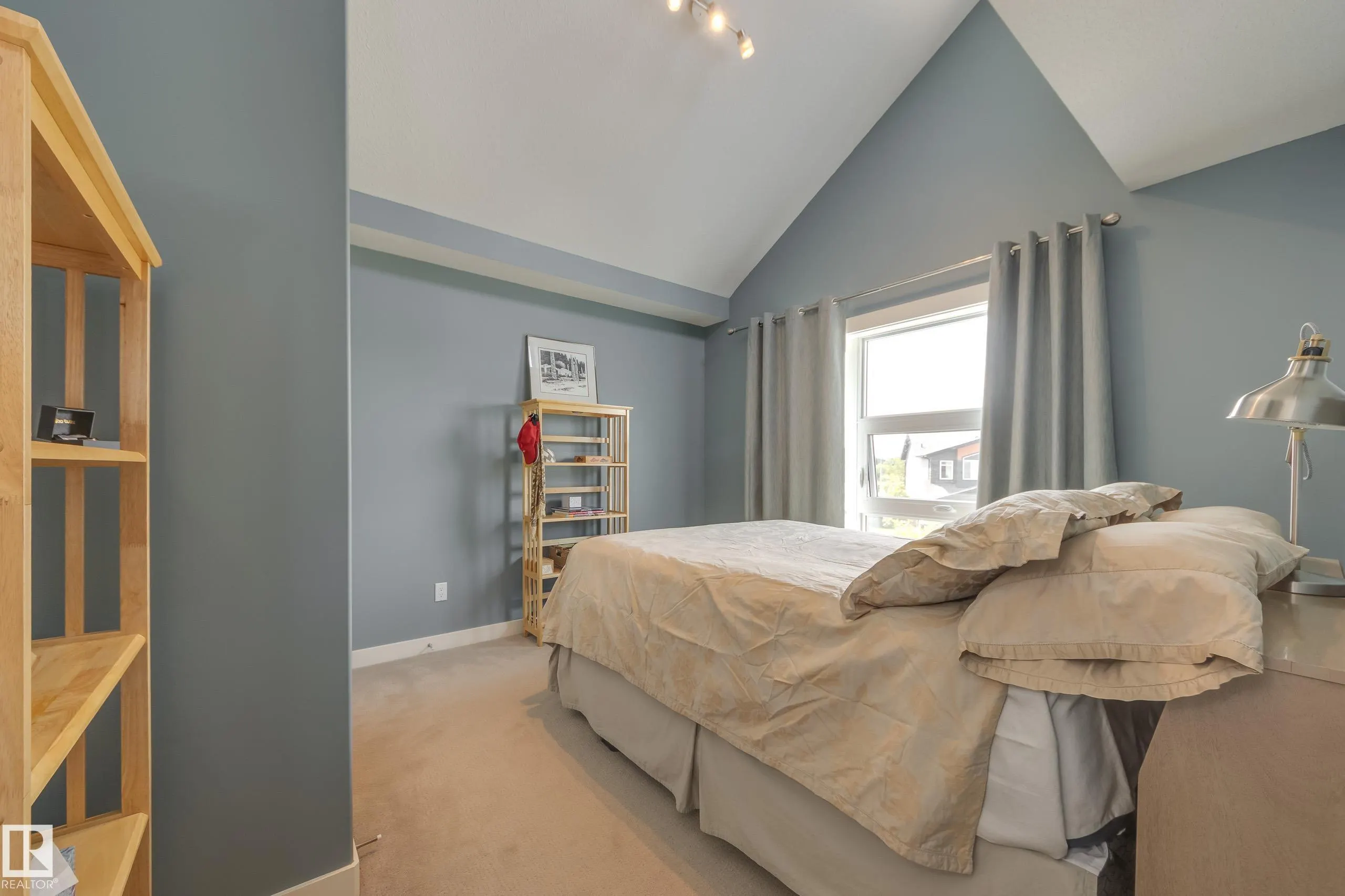 3721 PARKER Court