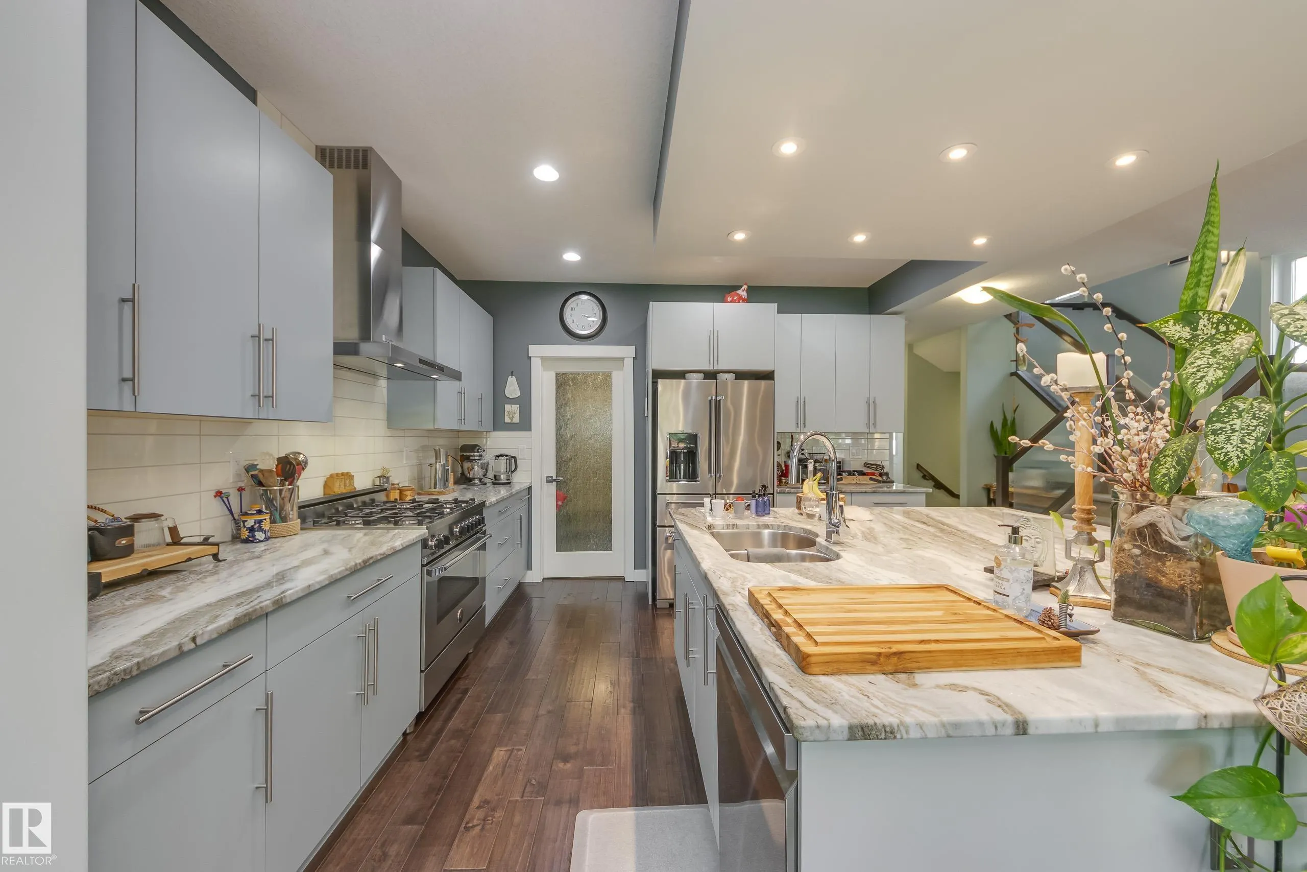 3721 PARKER Court