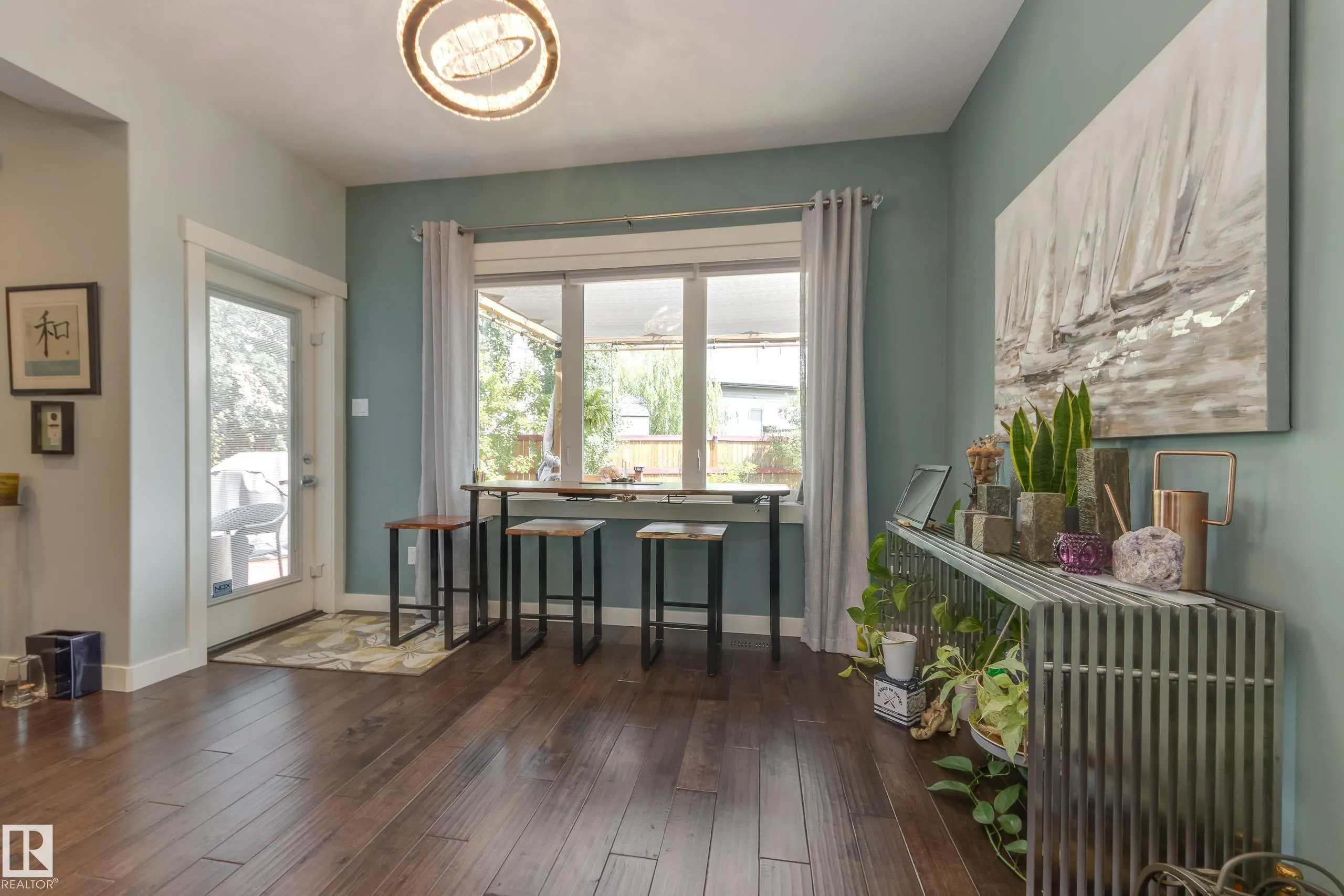 3721 PARKER Court