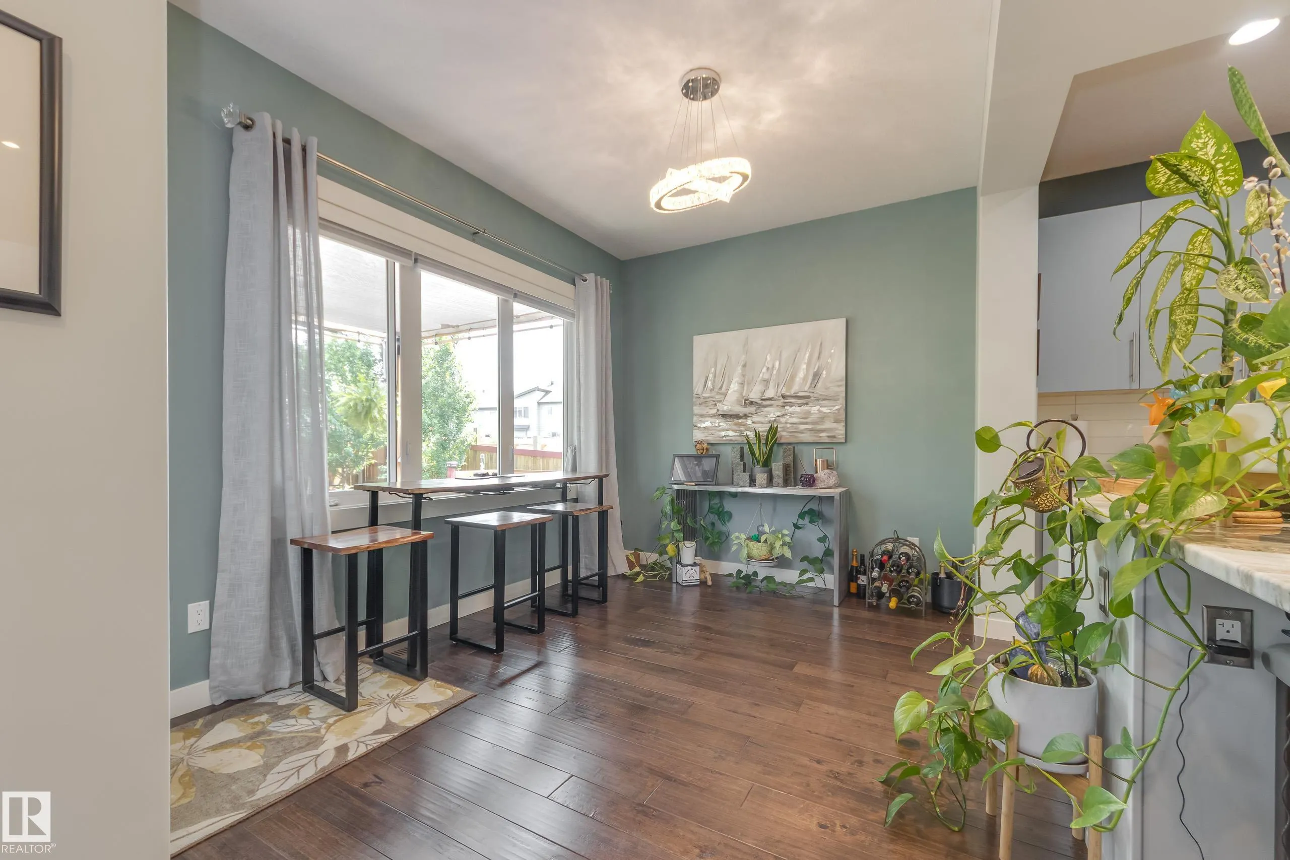 3721 PARKER Court