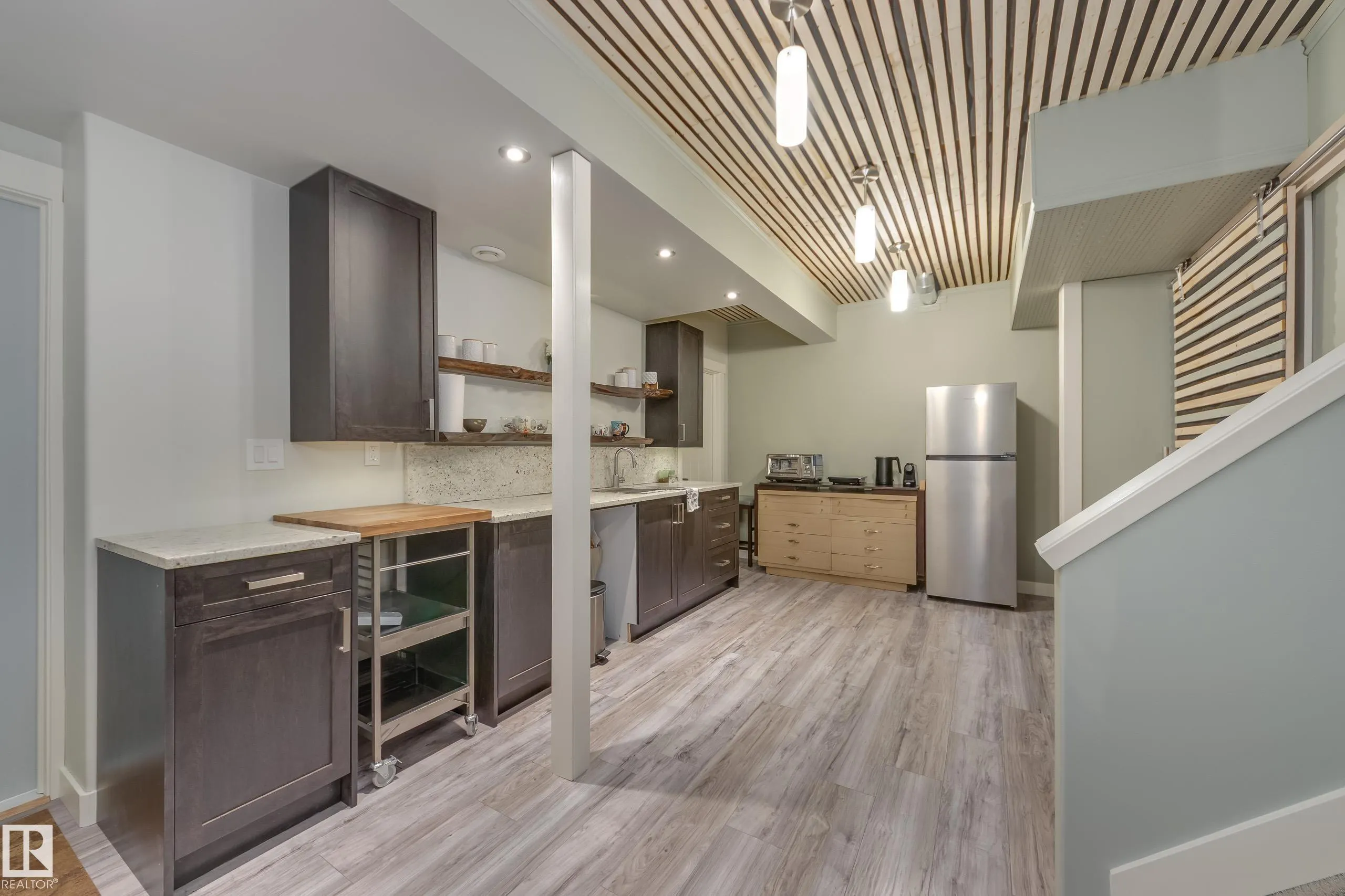 3721 PARKER Court