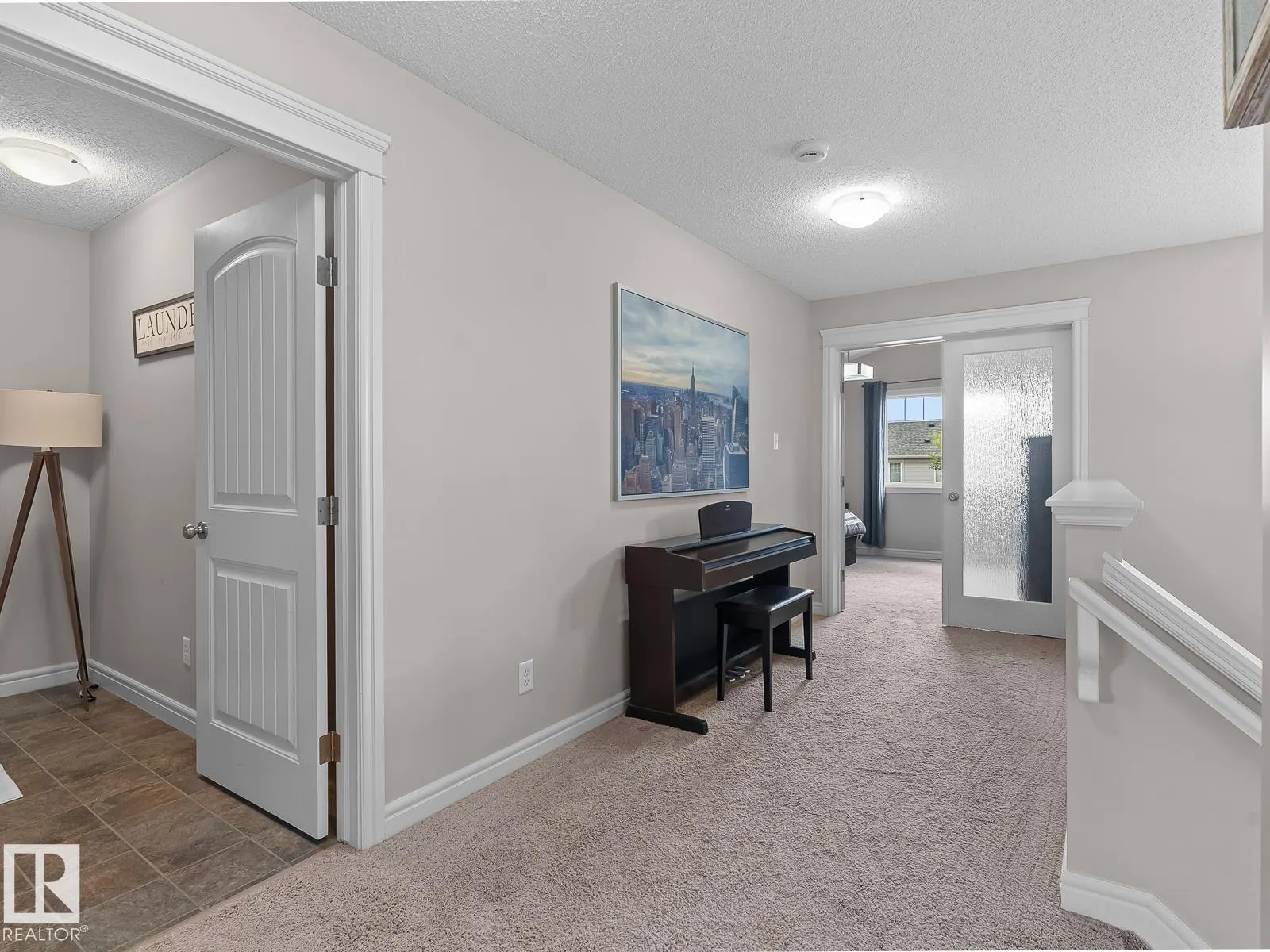 57 MEADOWLAND Crescent
