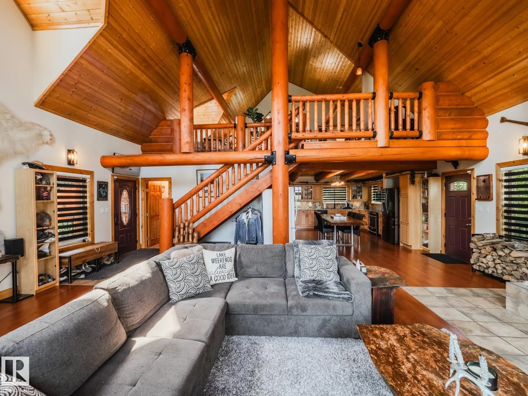 213 Lakeshore Drive