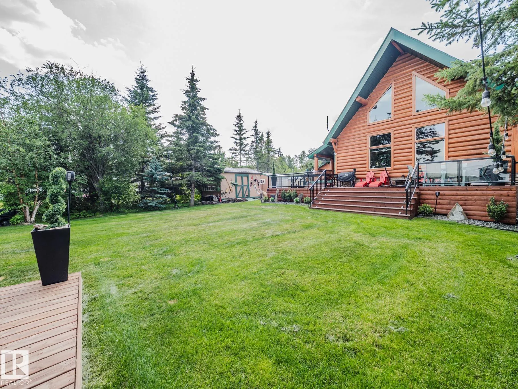 213 Lakeshore Drive