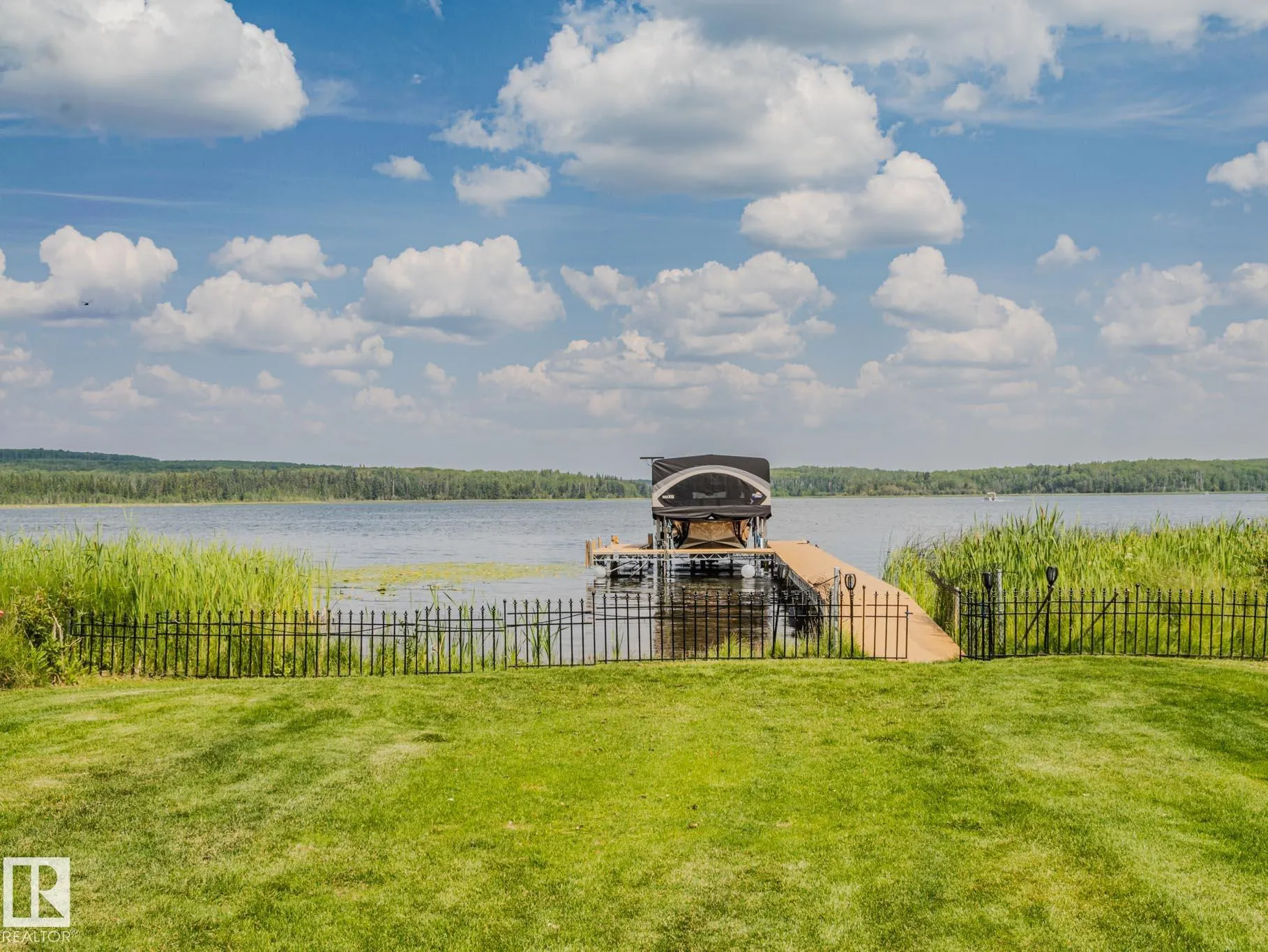 213 Lakeshore Drive