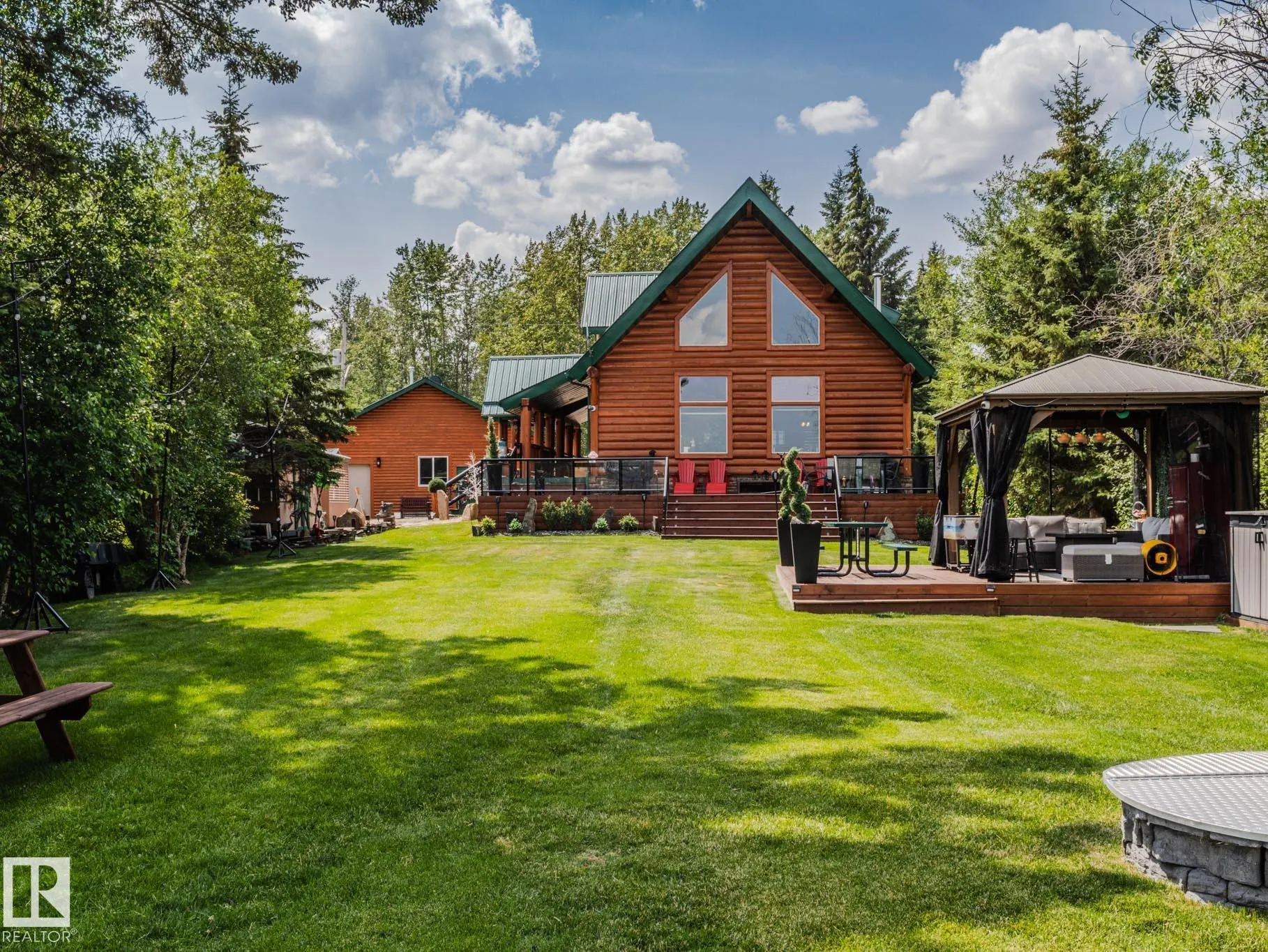 213 Lakeshore Drive