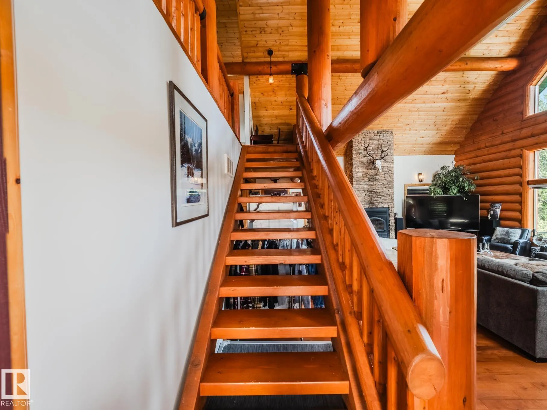 213 Lakeshore Drive