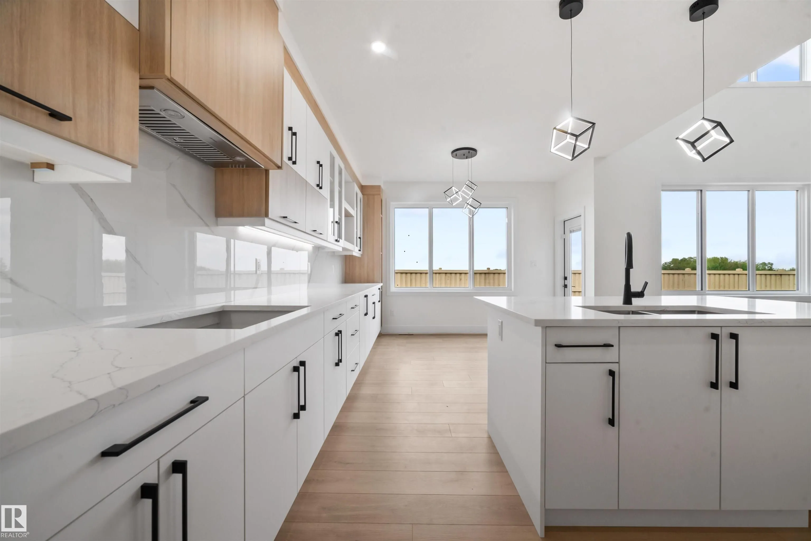 66 EDGEFIELD Way