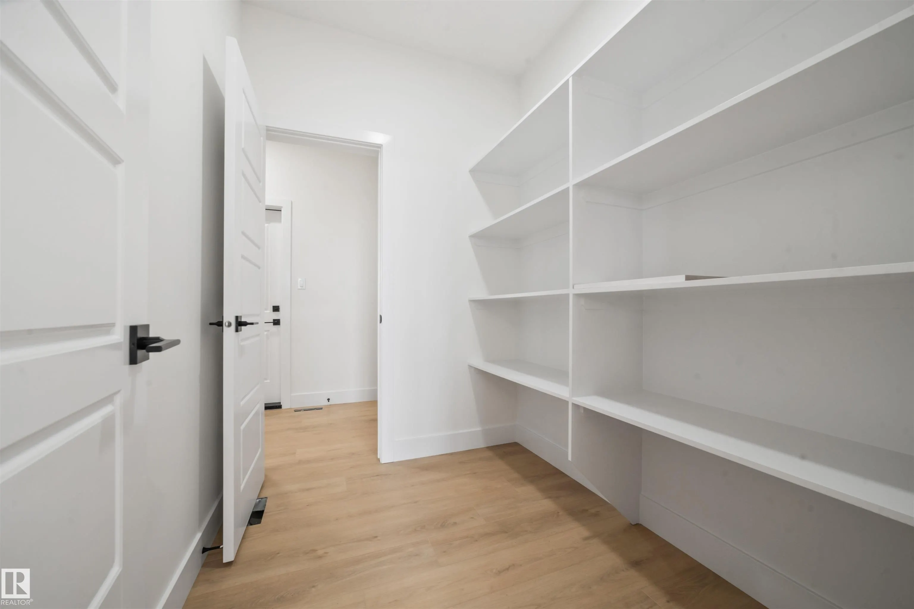 66 EDGEFIELD Way