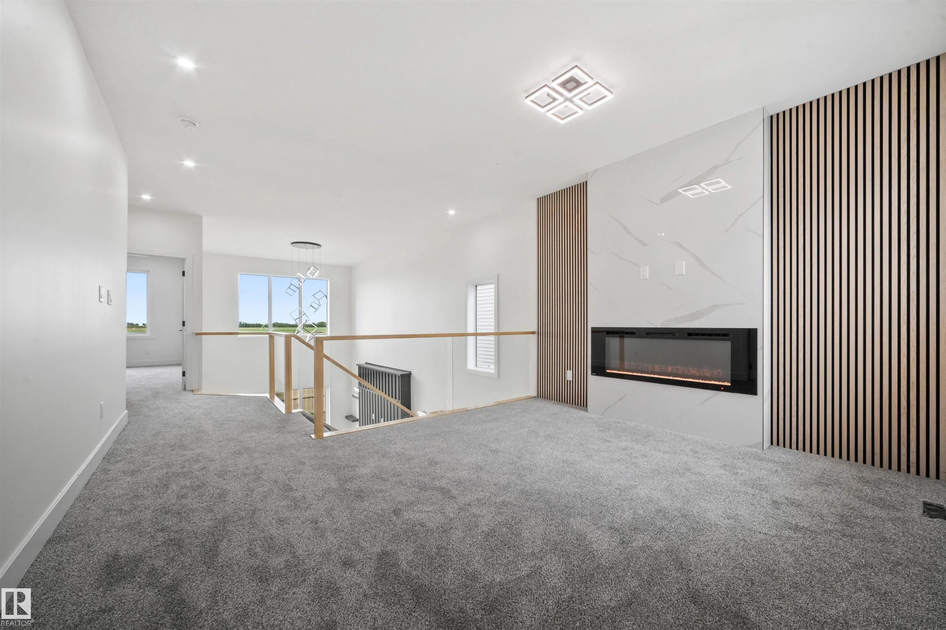 66 EDGEFIELD Way