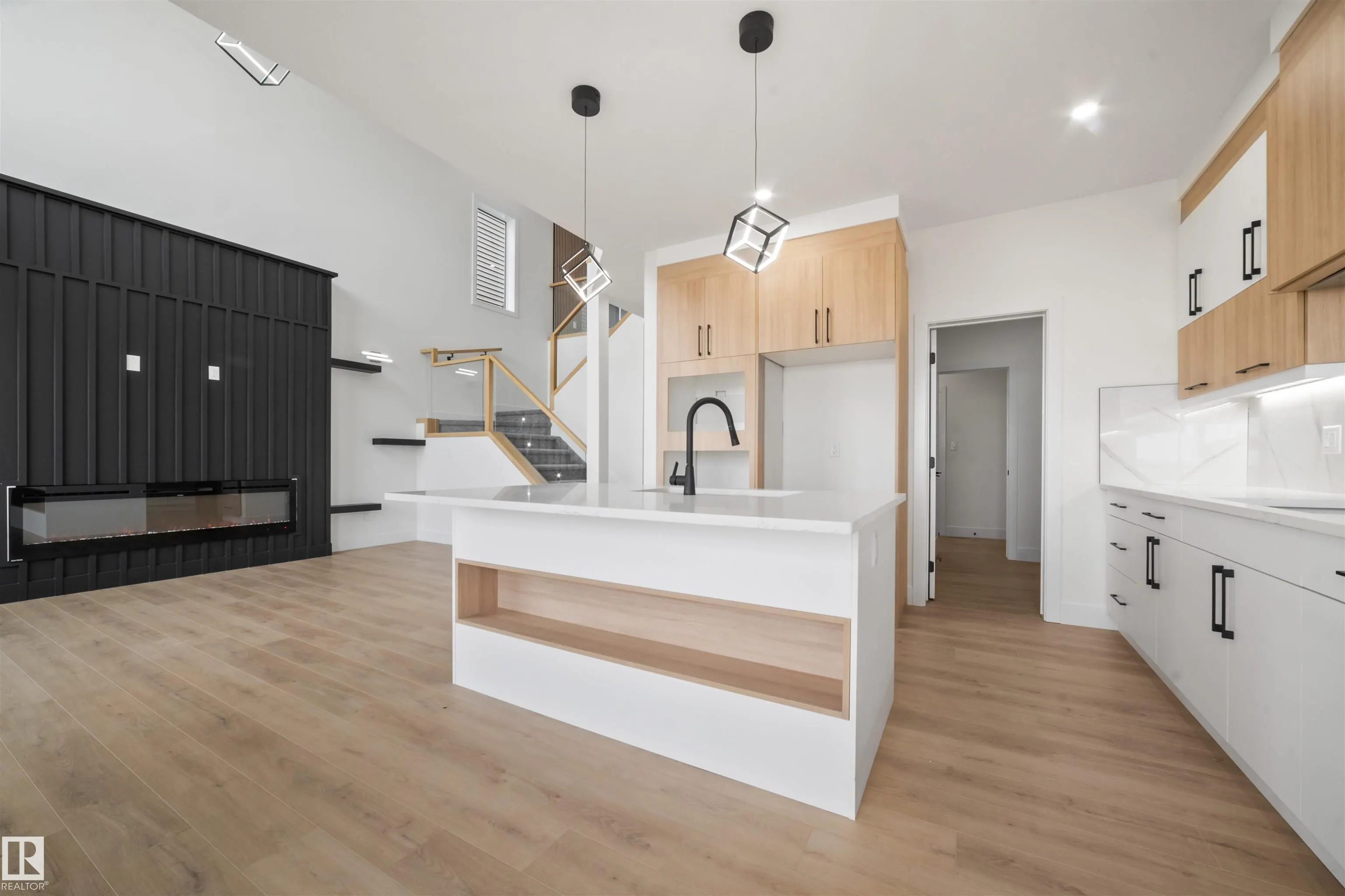 66 EDGEFIELD Way