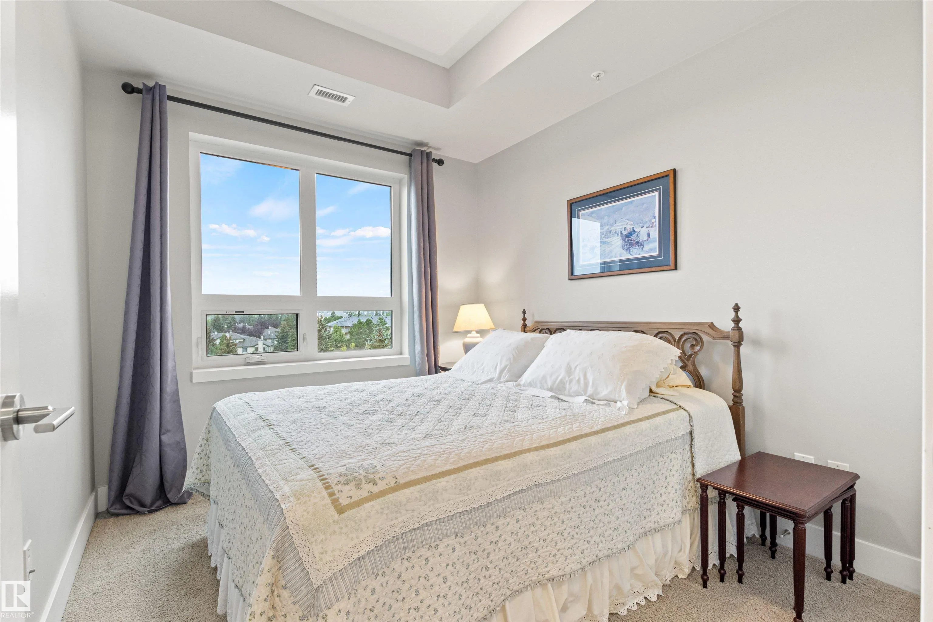 200 BELLEROSE Drive