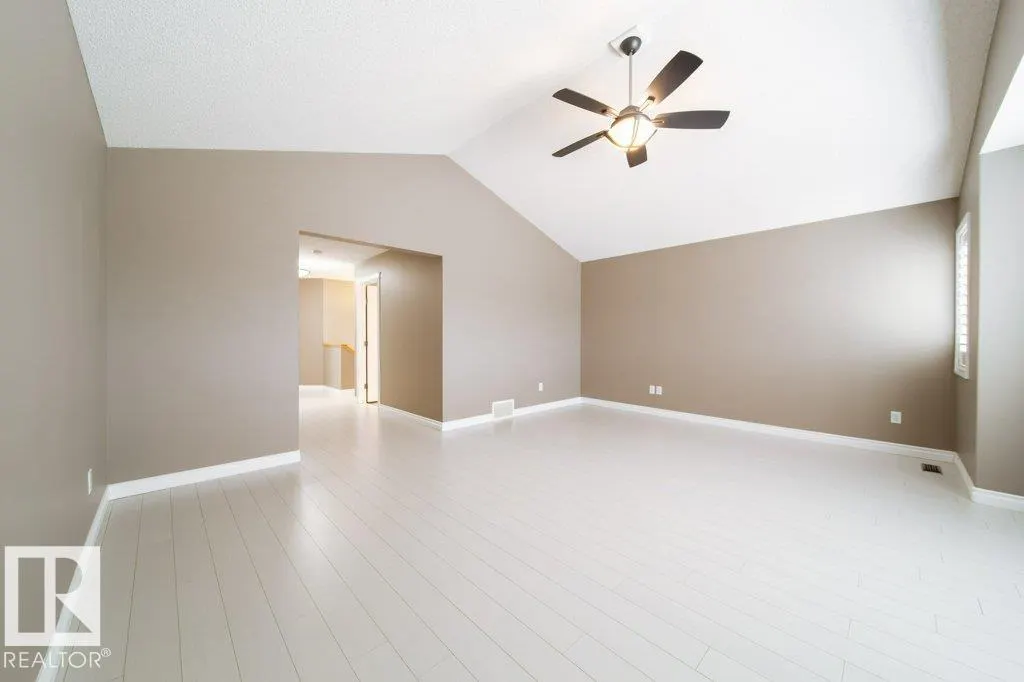 507 CRANDELL Crest