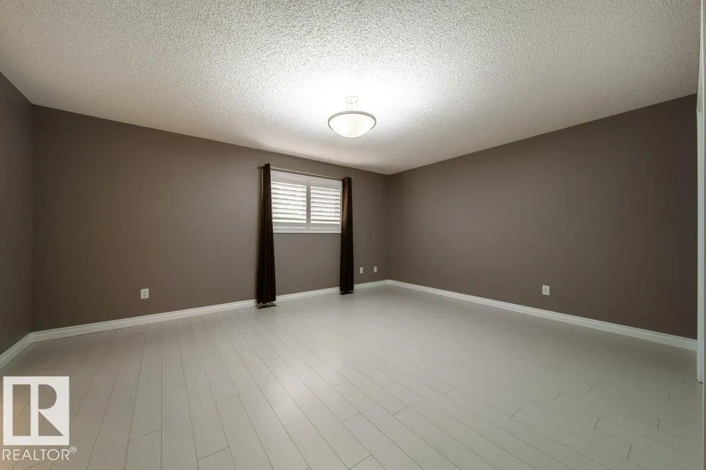 507 CRANDELL Crest