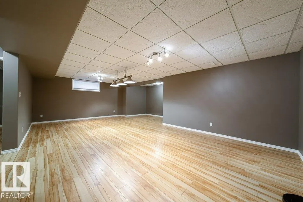 507 CRANDELL Crest