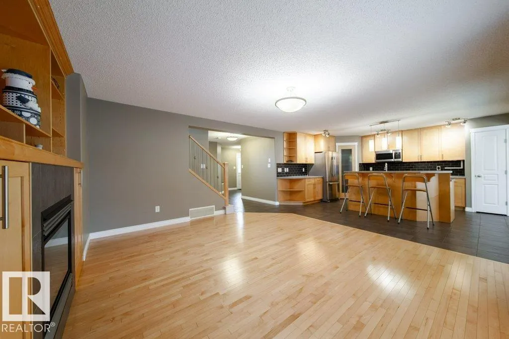 507 CRANDELL Crest