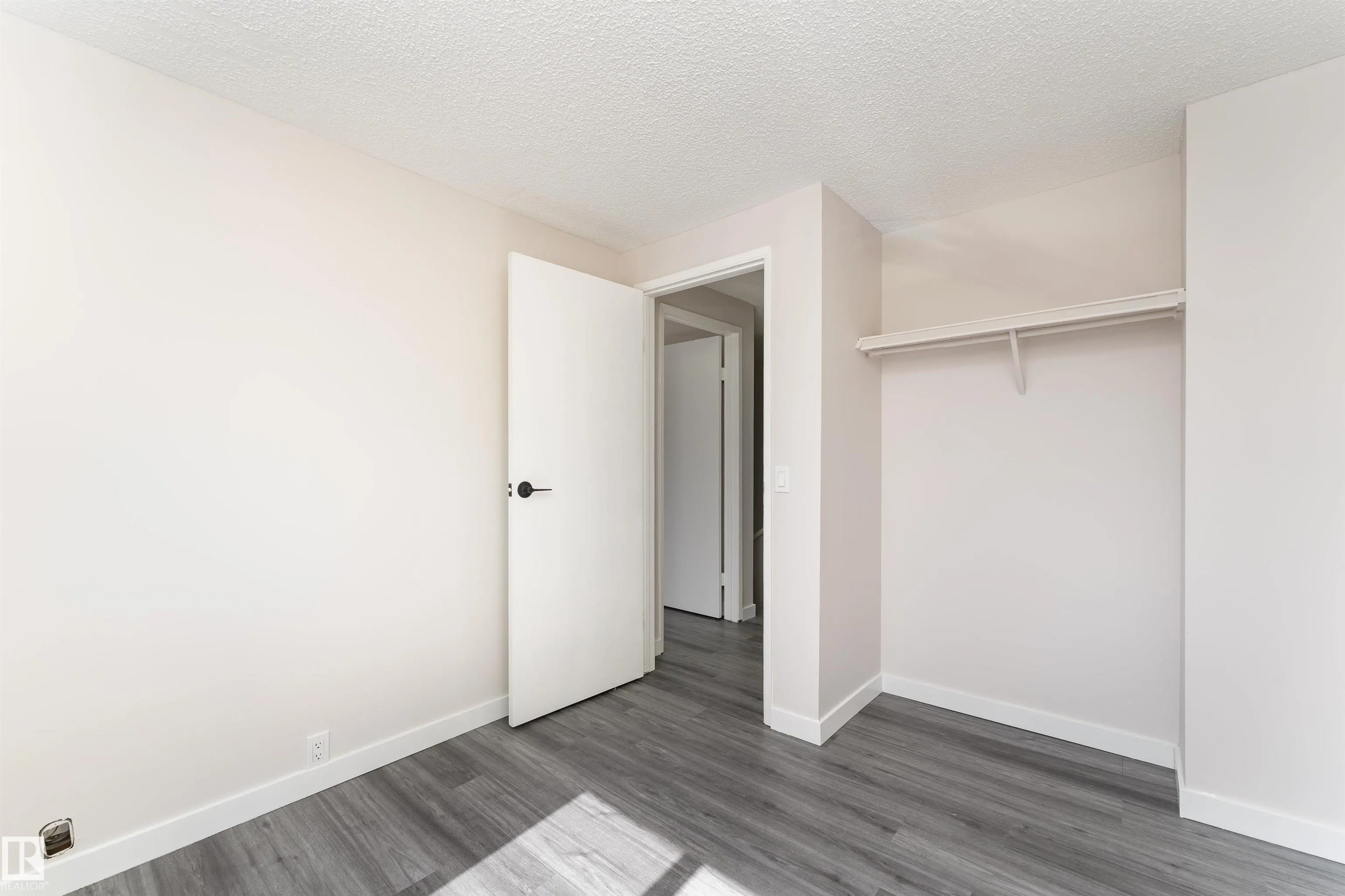 1244 Lakewood RD W NW