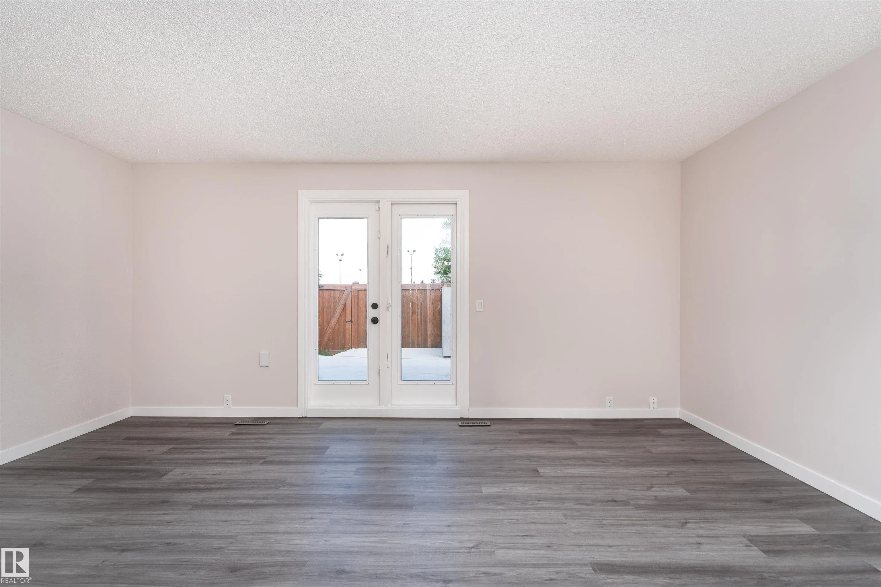 1244 Lakewood RD W NW