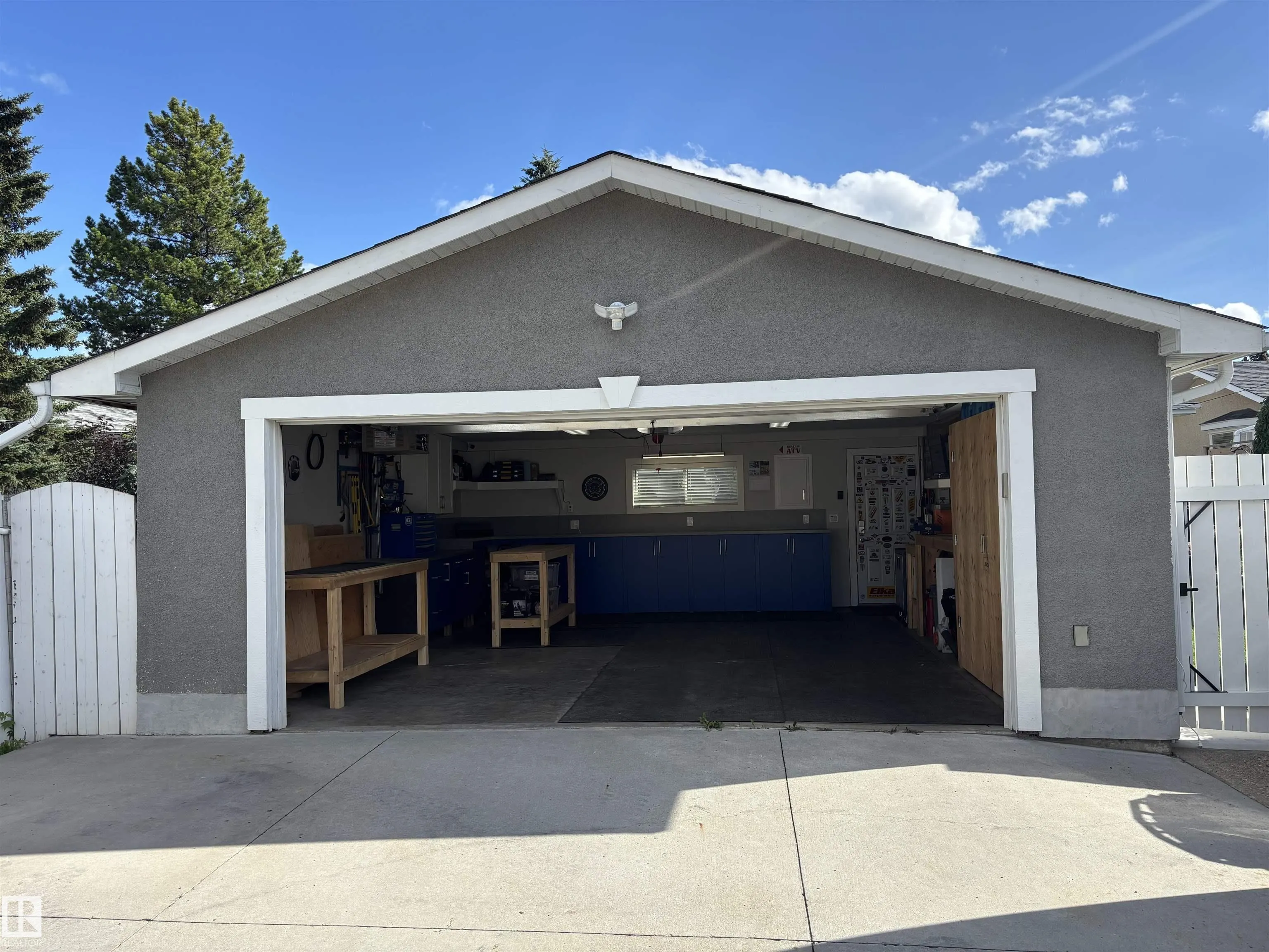 20 Capri Rd