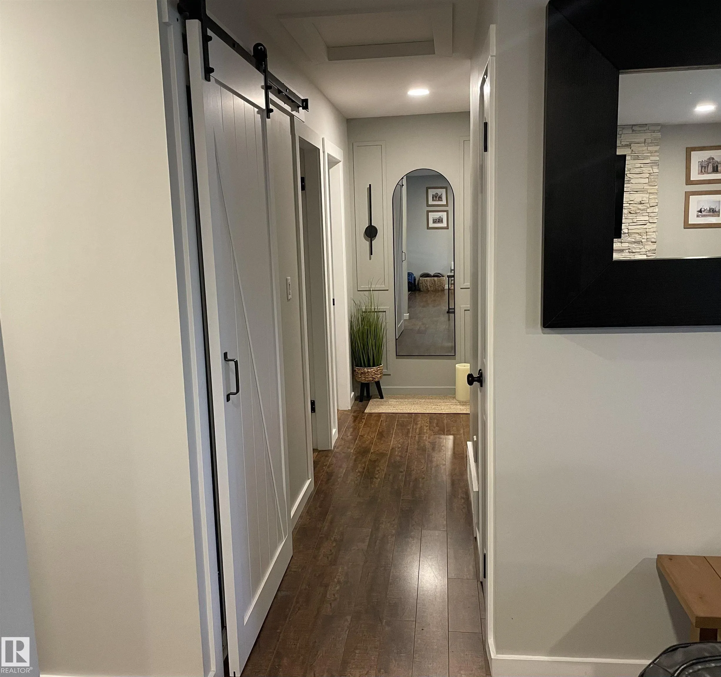 20 Capri Rd