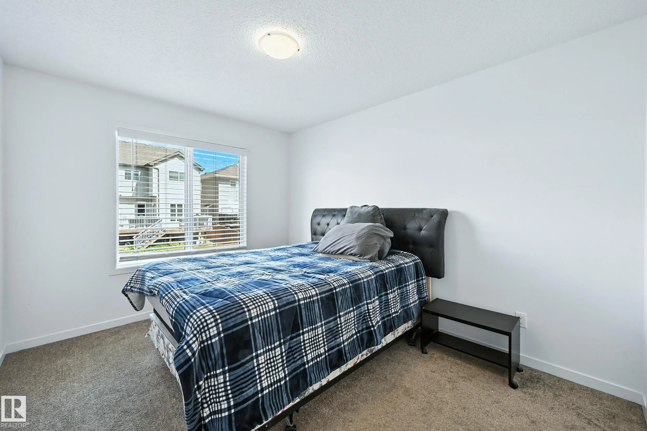 7773 EIFERT Crescent