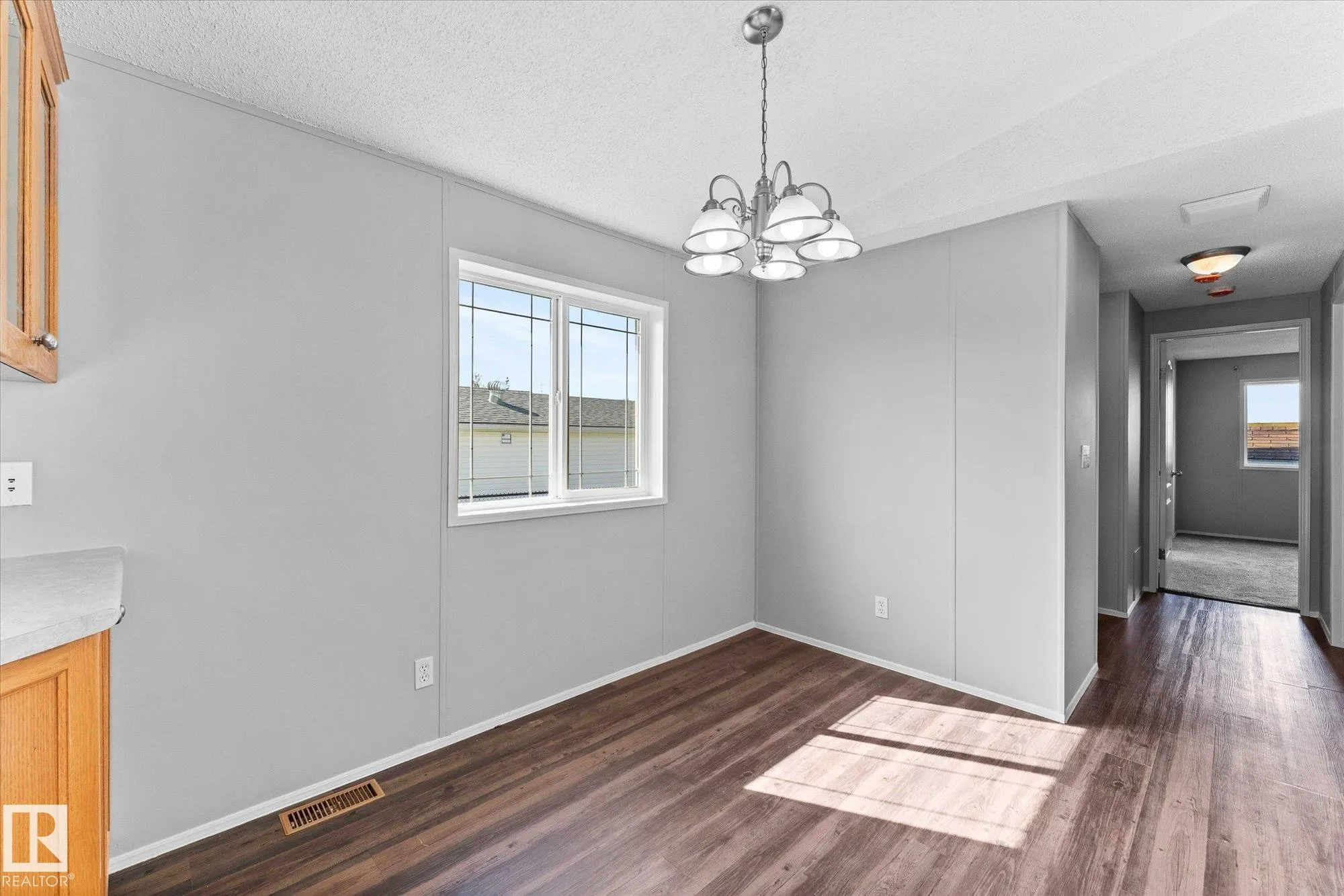 29 GRAYWOOD Cove