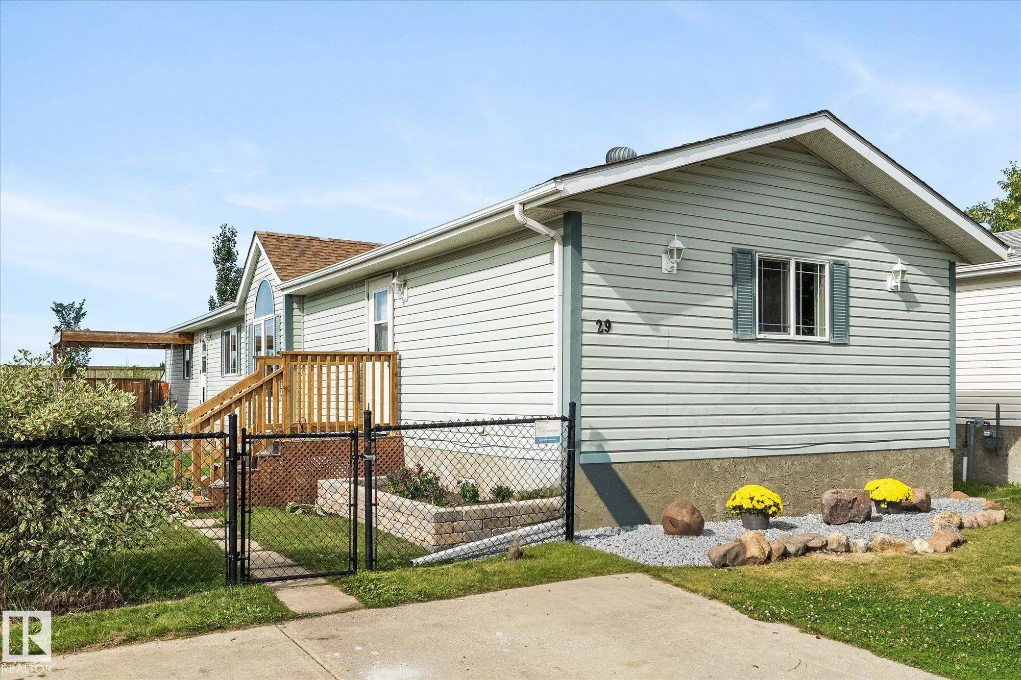 29 GRAYWOOD Cove