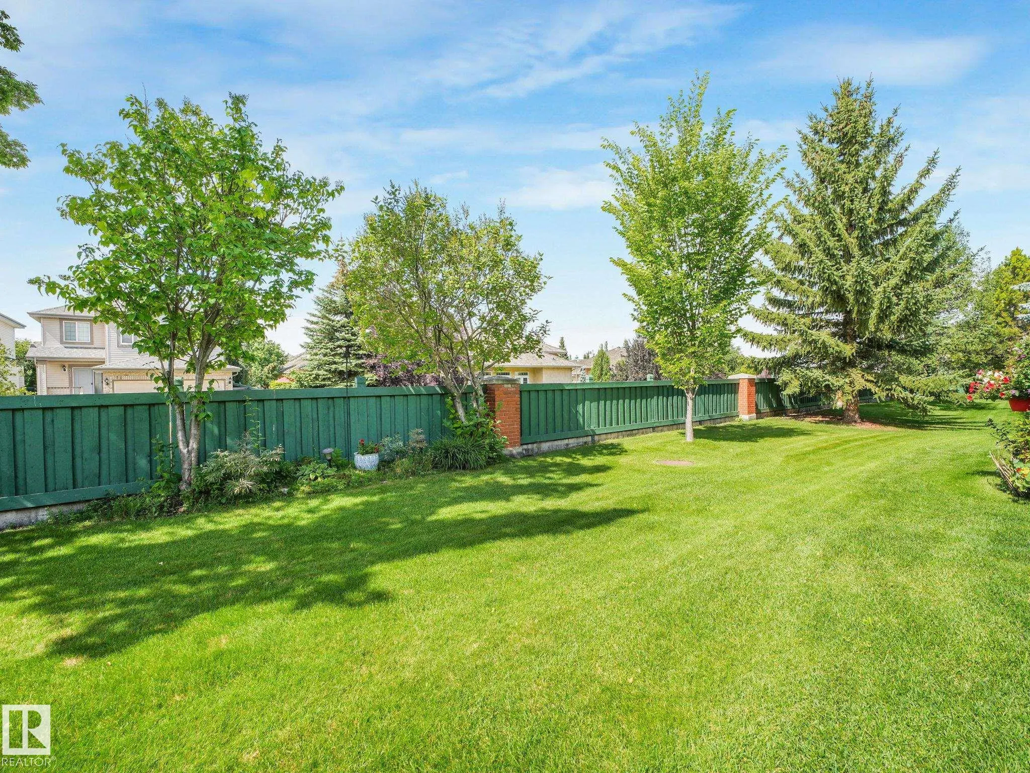 420 Hunters Green