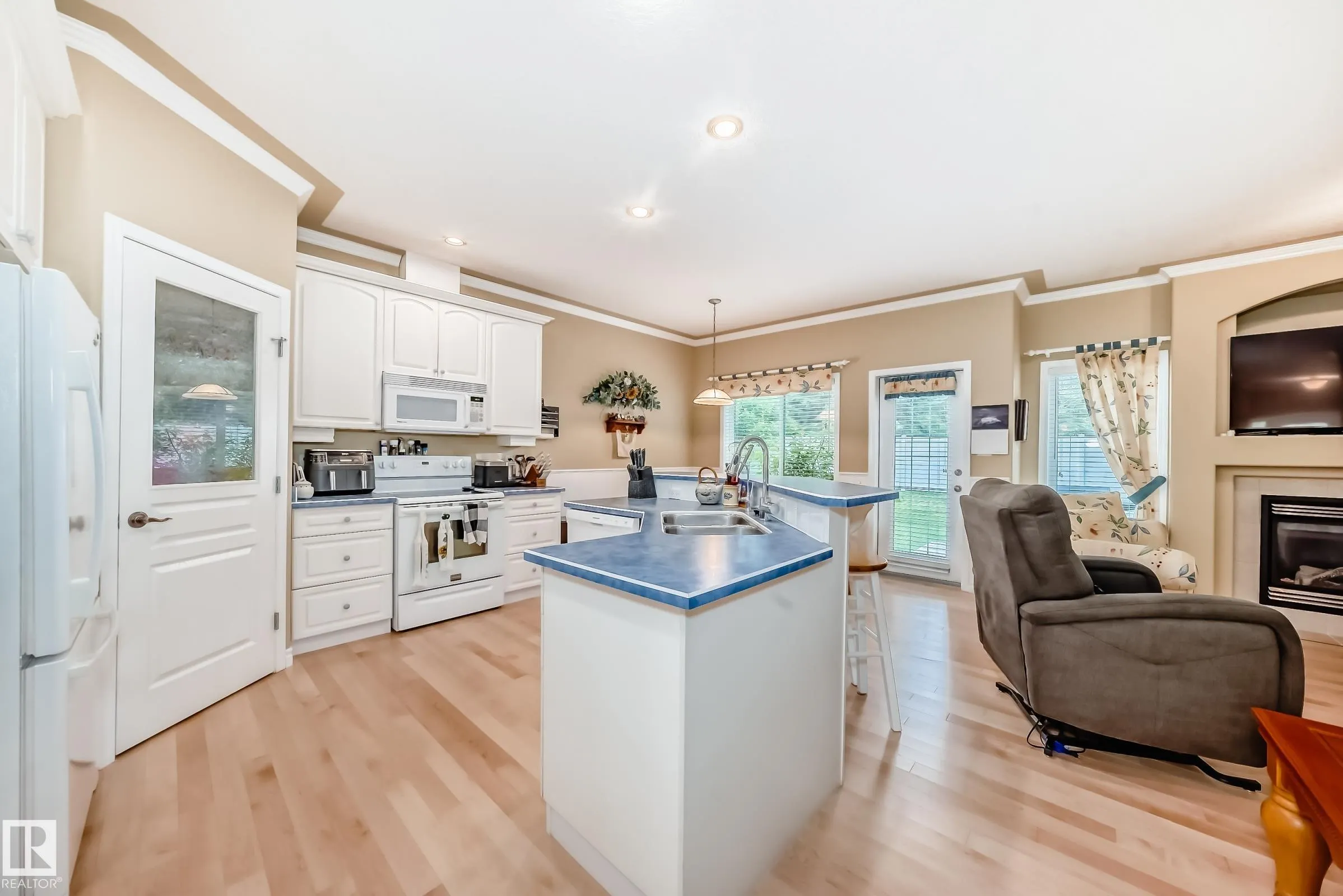 1 Hendrie Drive