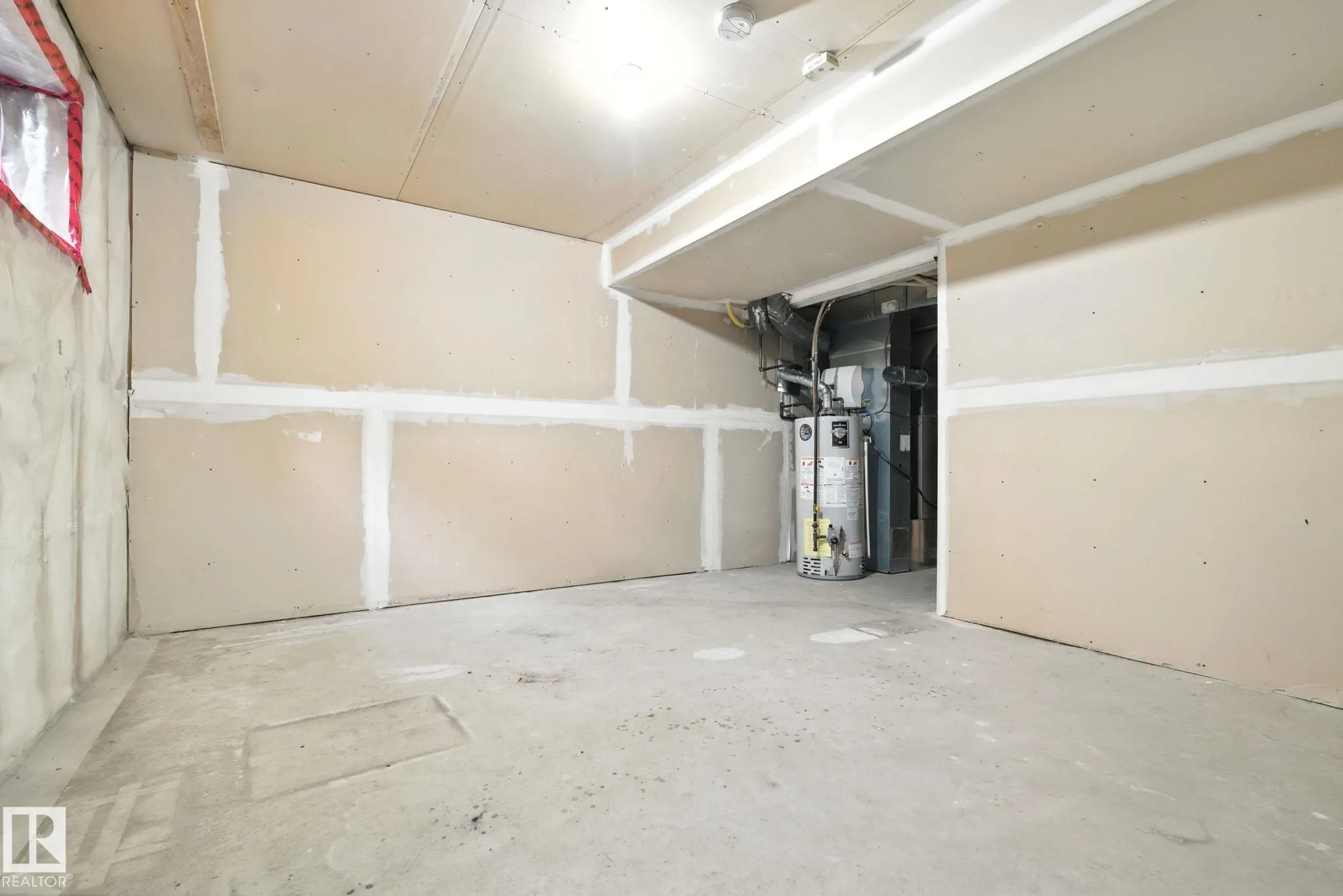 11 CLOVER BAR Lane