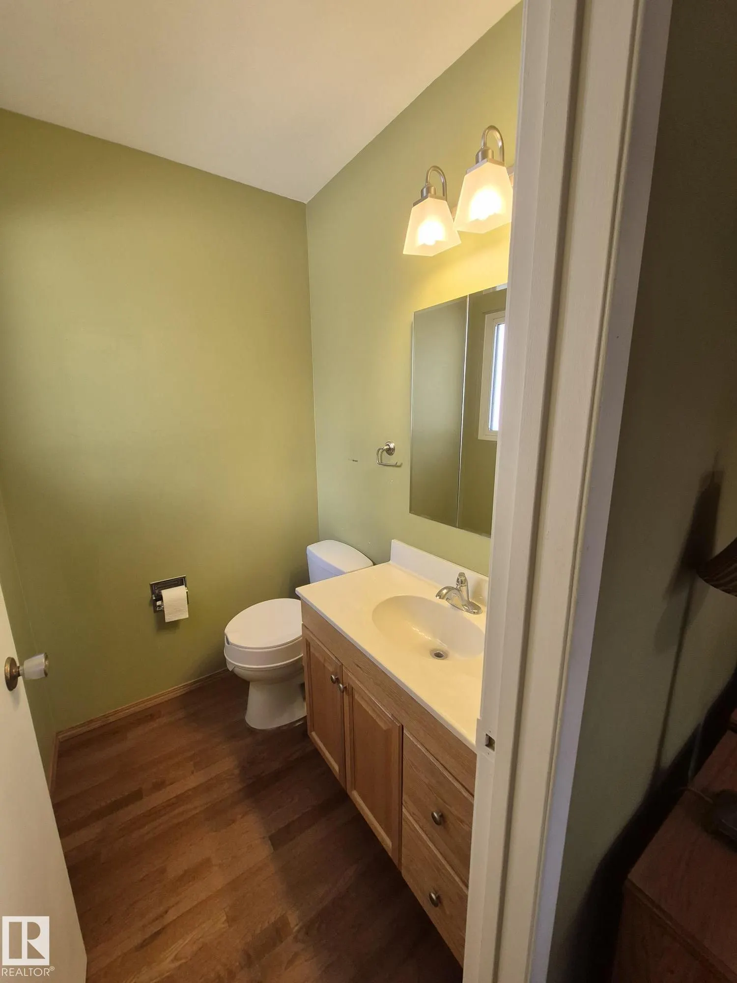 35 LIVINGSTONE Crescent