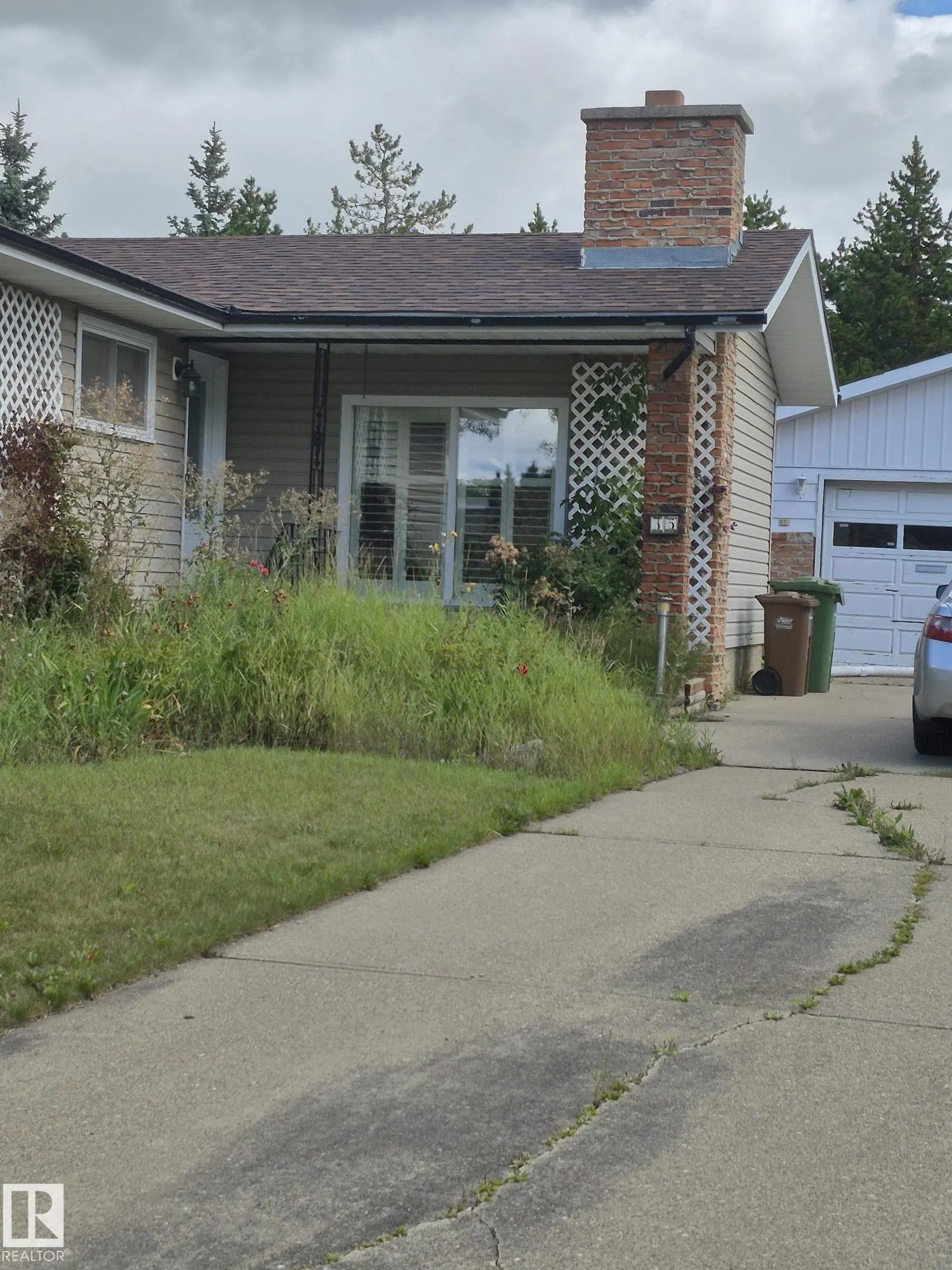 35 LIVINGSTONE Crescent
