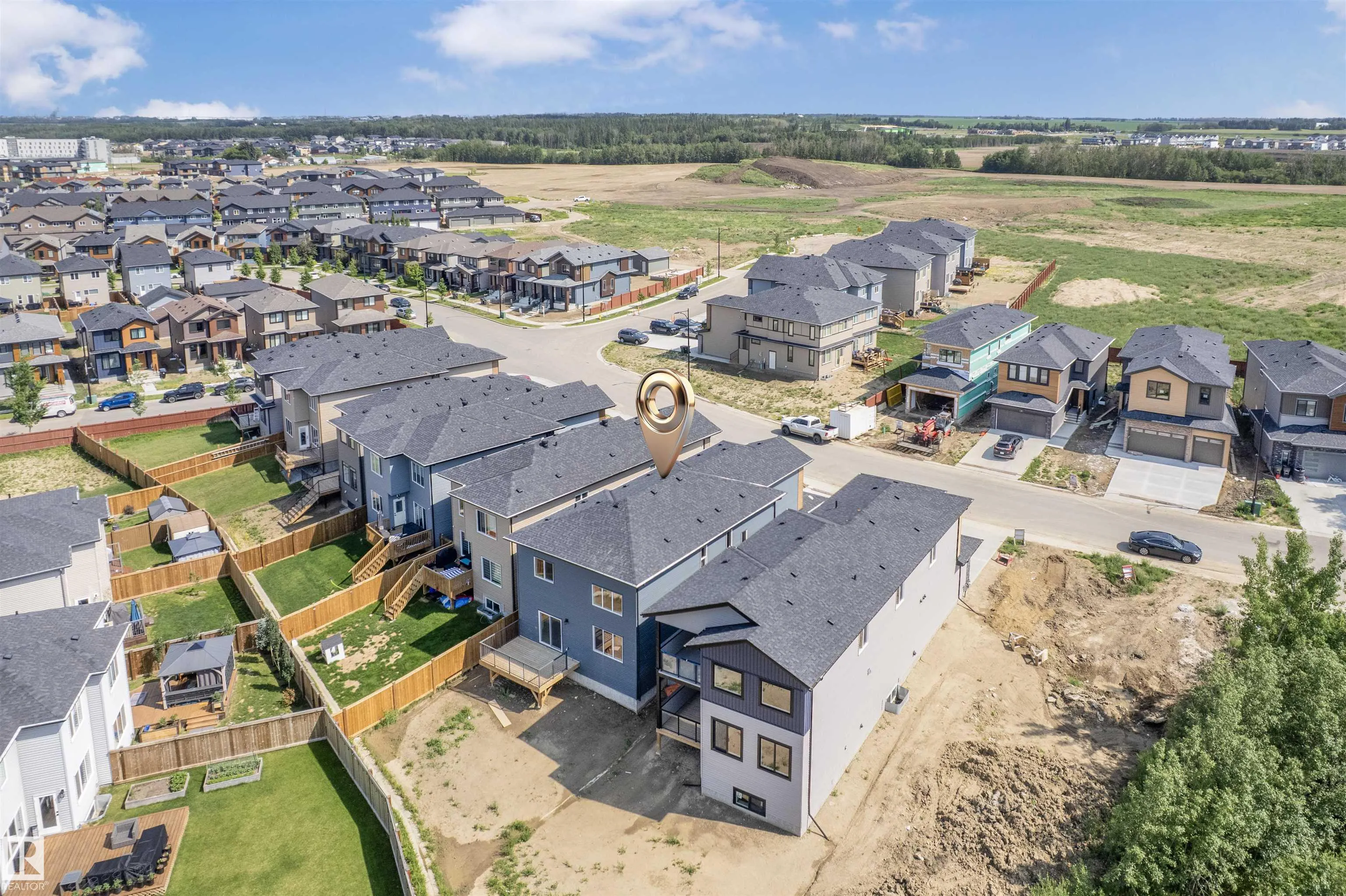 48 GRASSVIEW Crescent