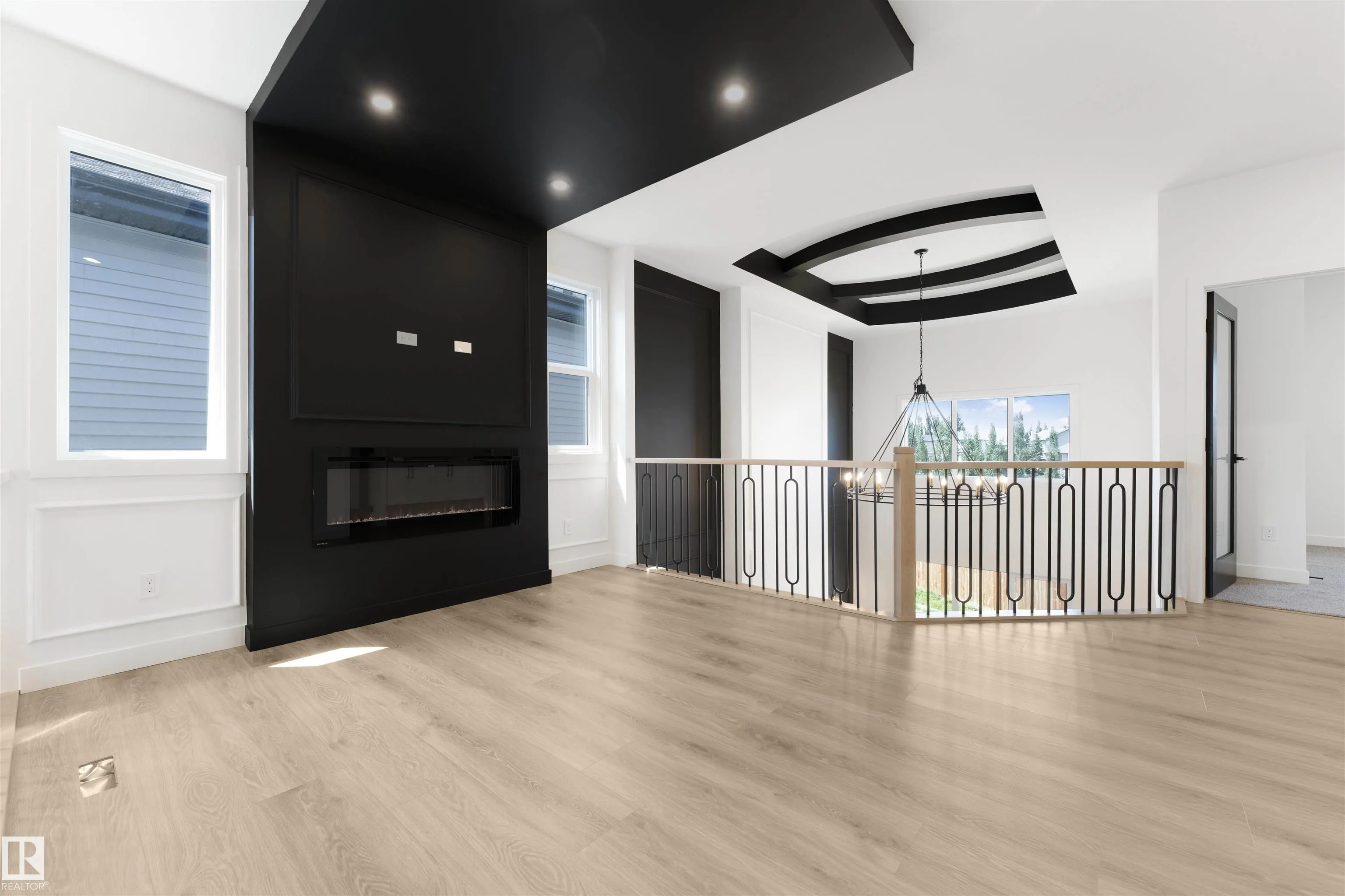 48 GRASSVIEW Crescent
