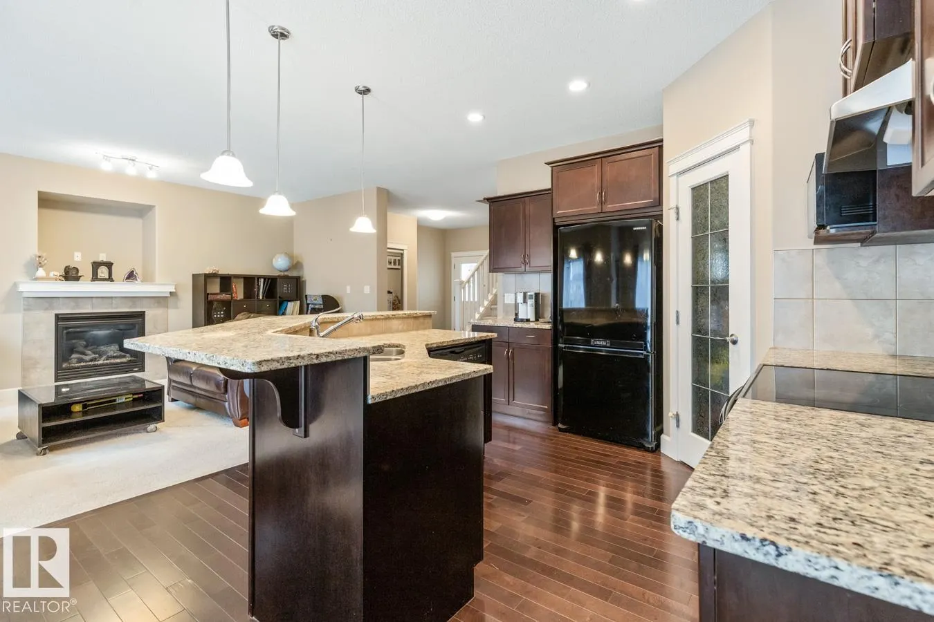 1244 HAYS Drive