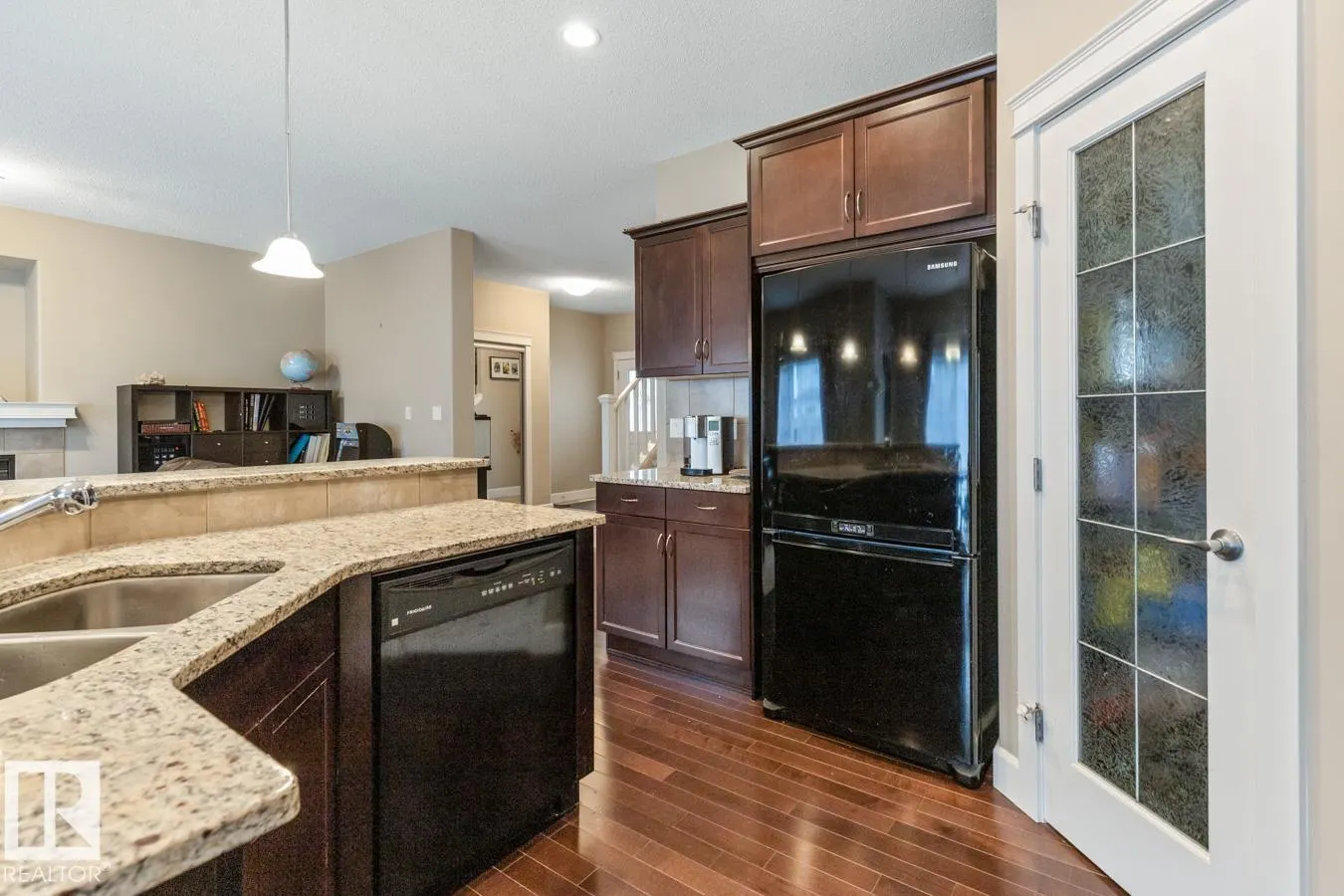 1244 HAYS Drive