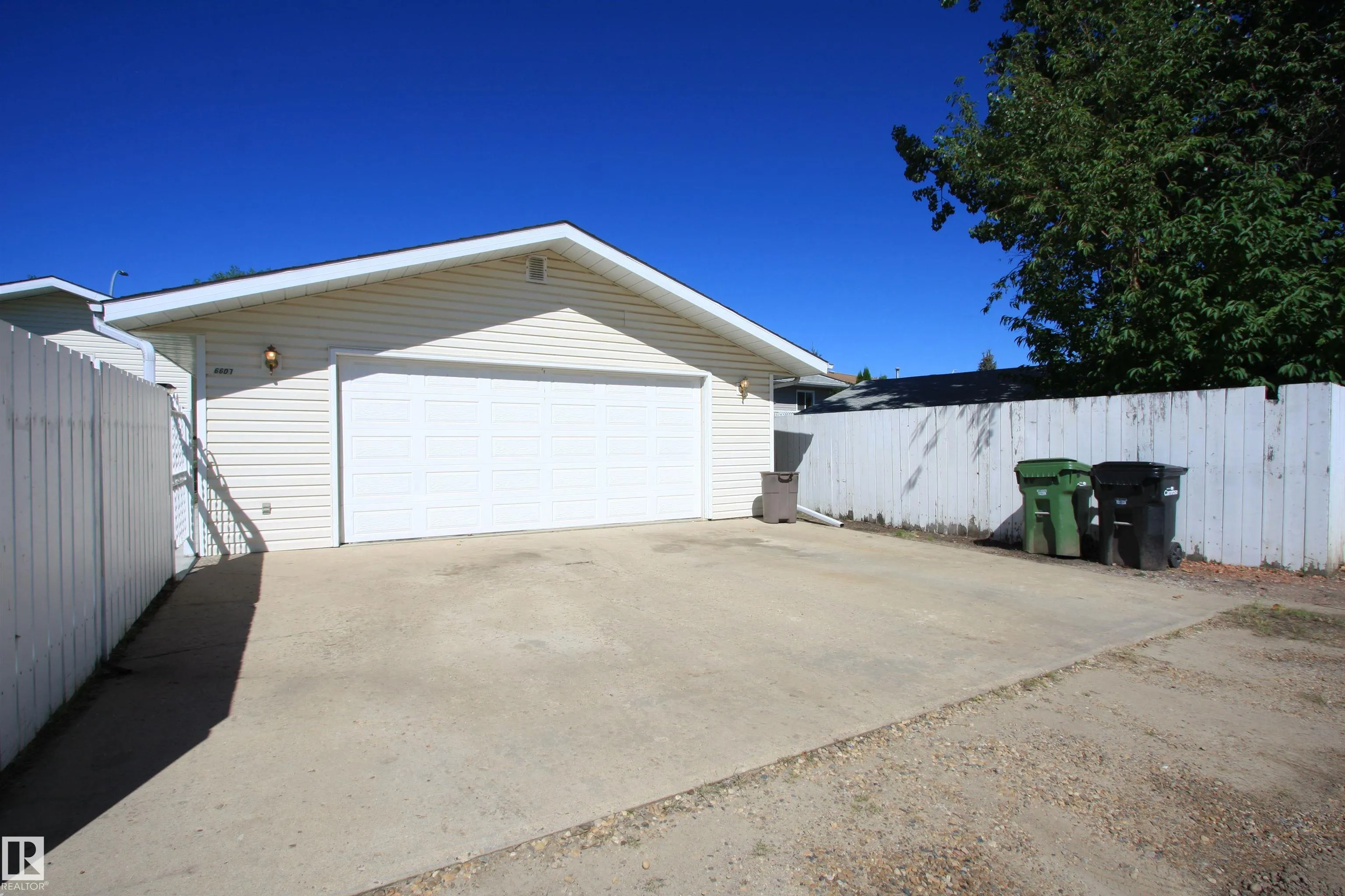 6607 54 Avenue