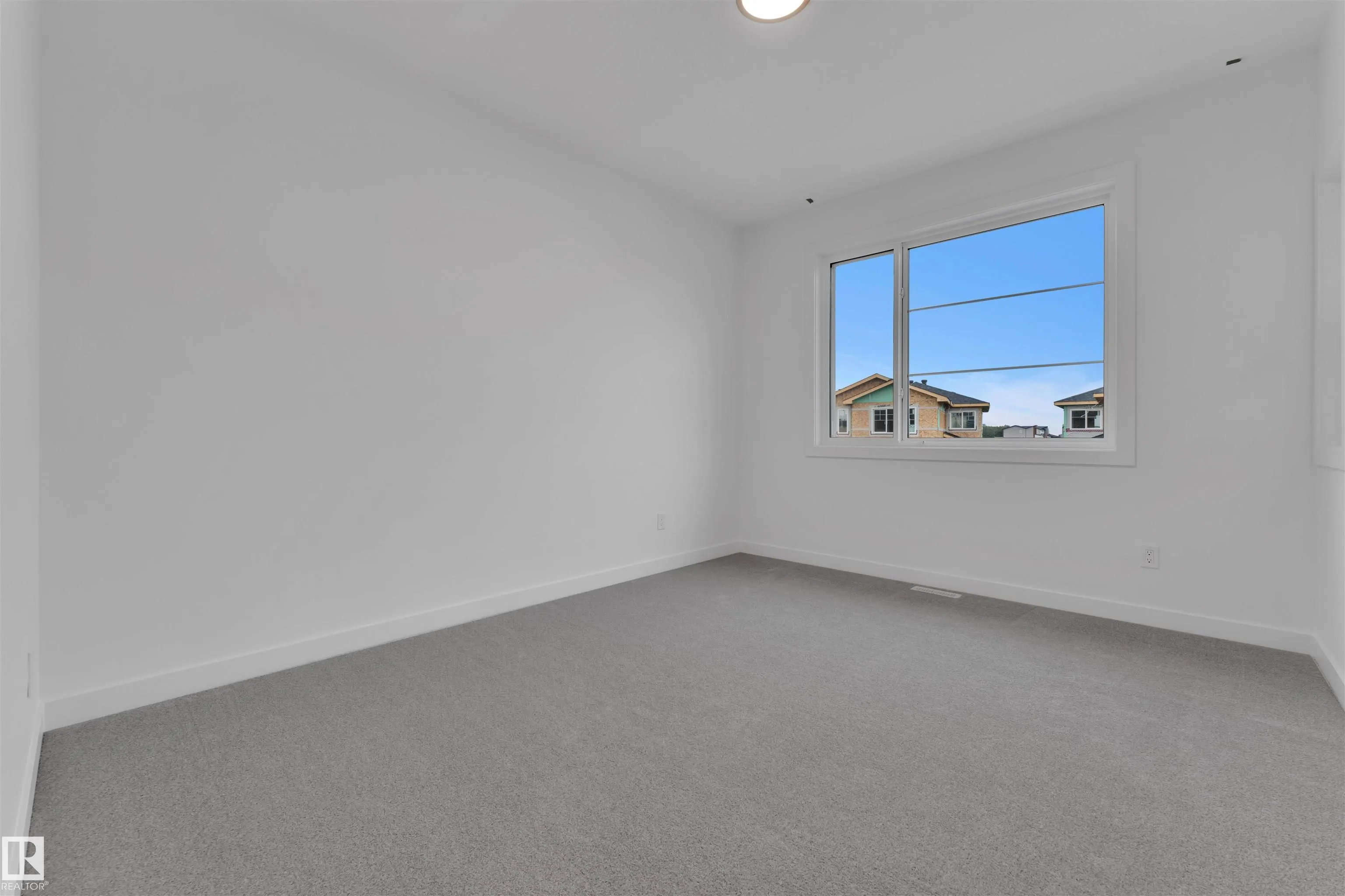 27 ELDRIDGE Point(e)