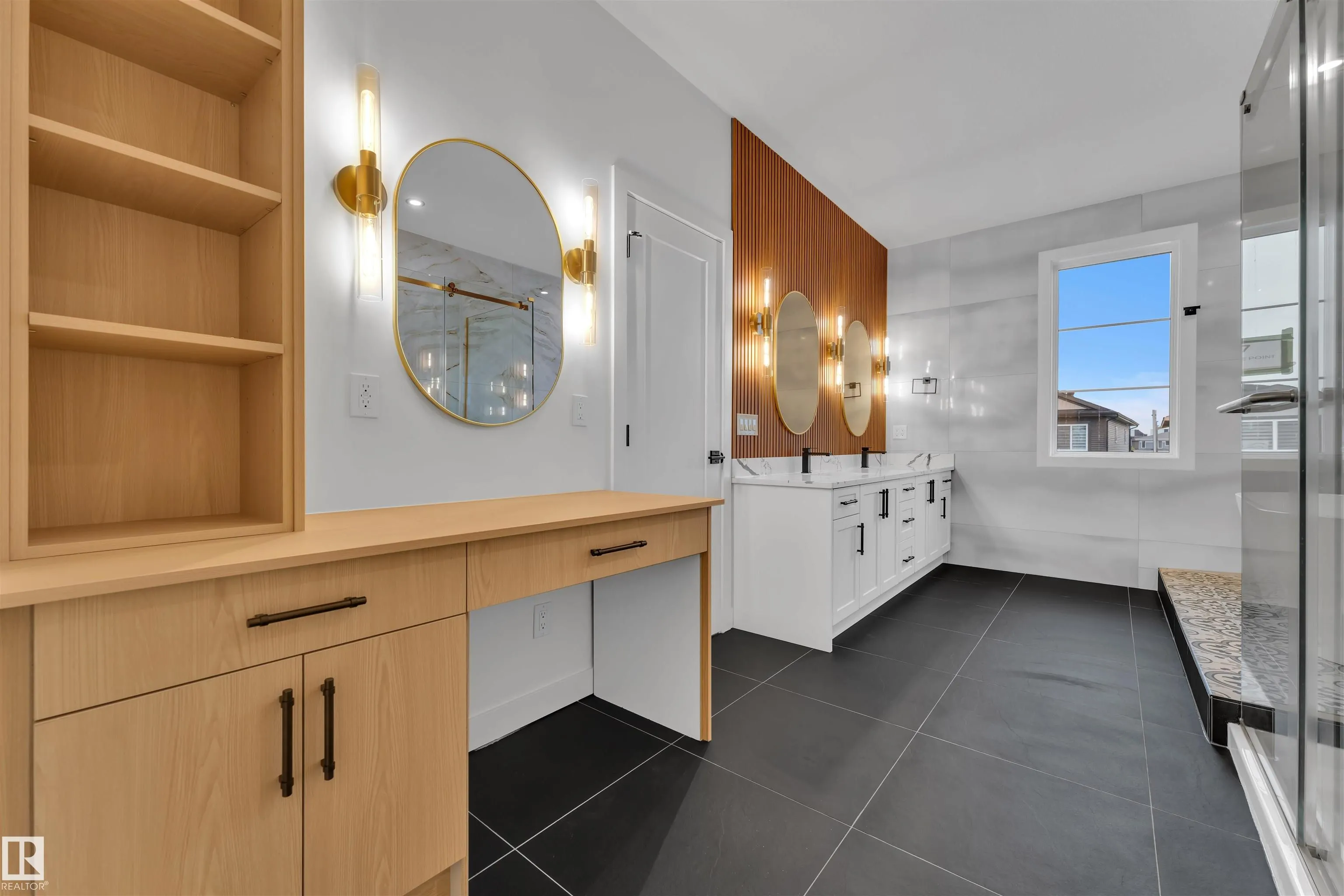 27 ELDRIDGE Point(e)