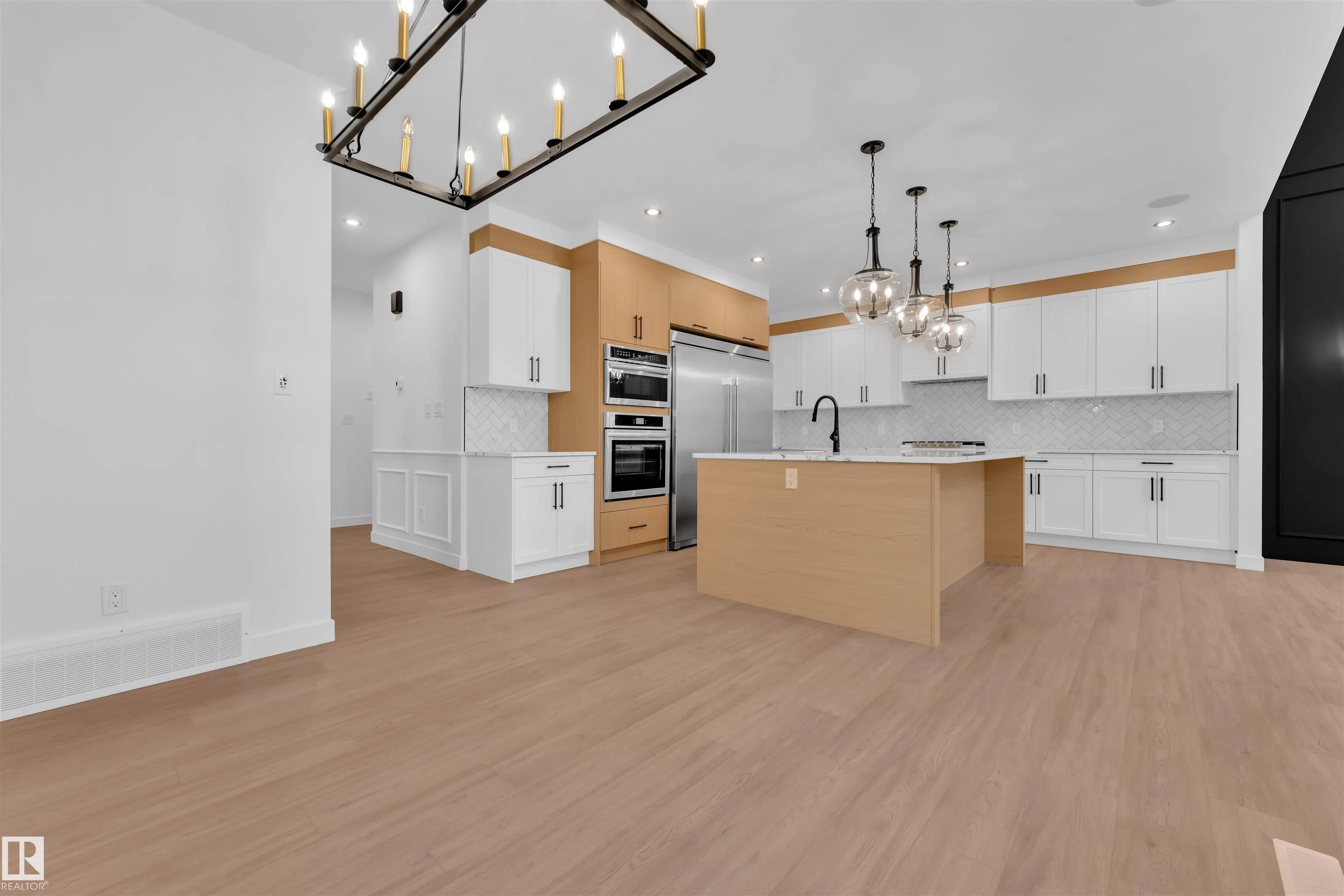27 ELDRIDGE Point(e)