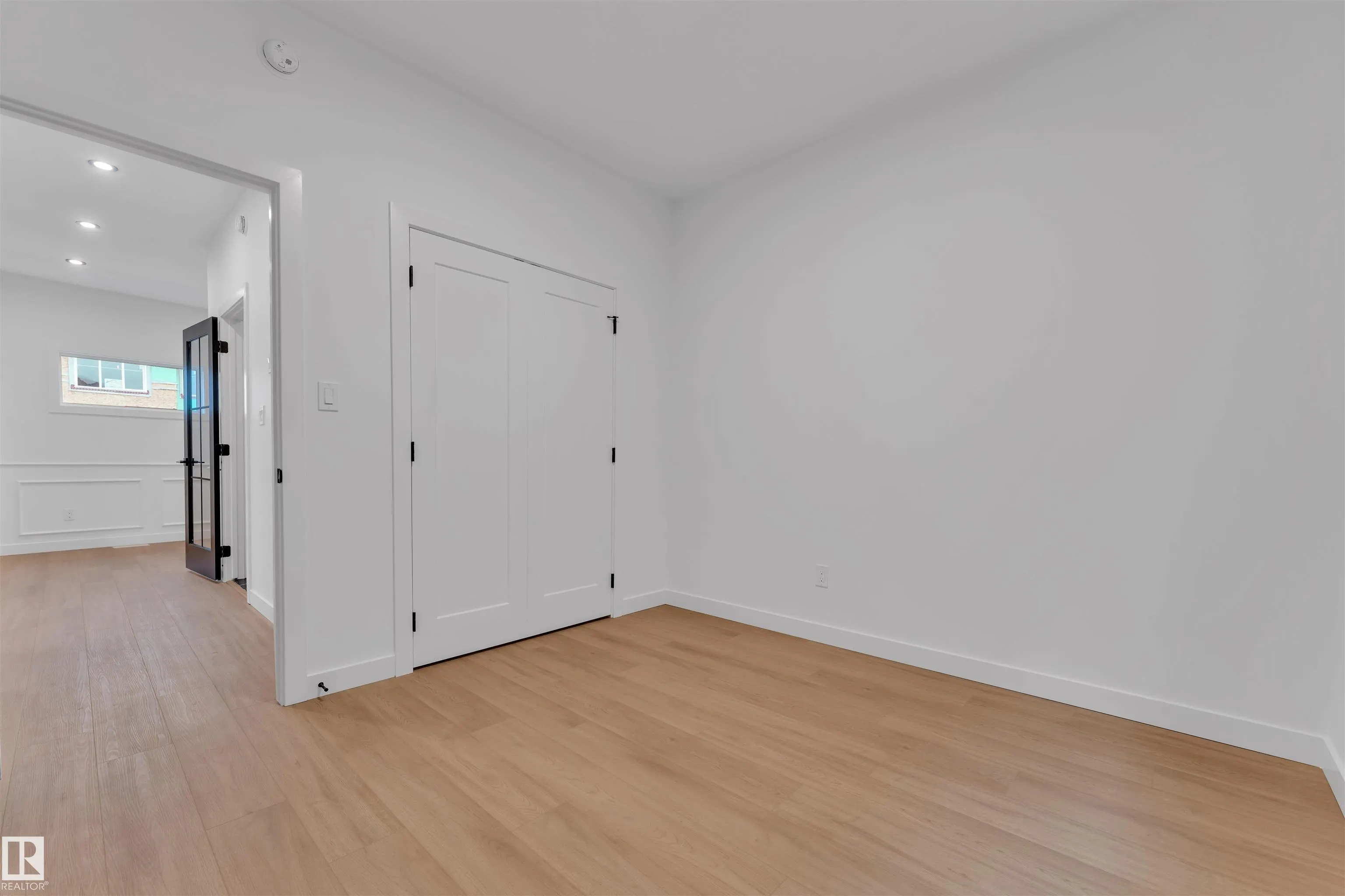 27 ELDRIDGE Point(e)