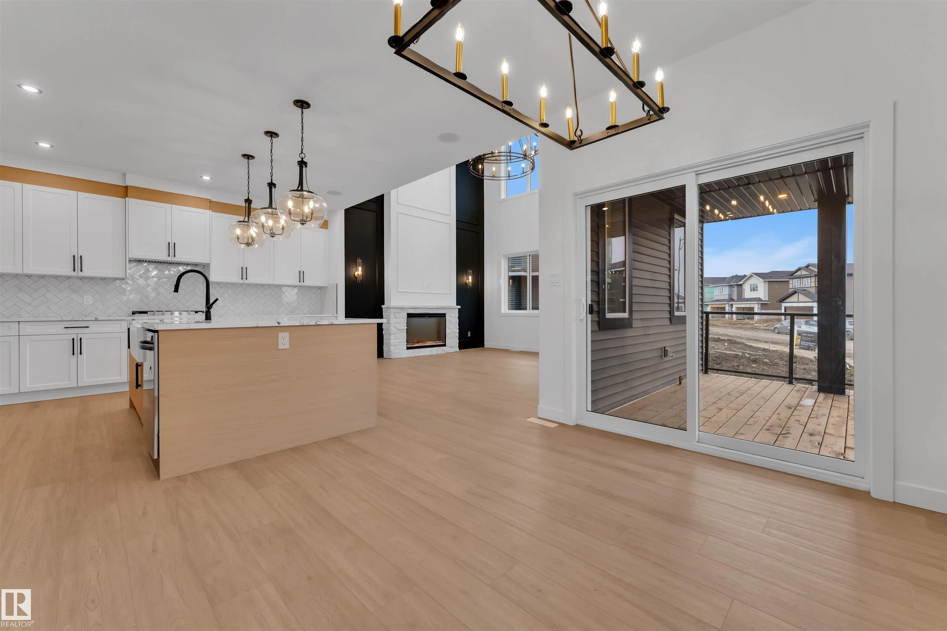 27 ELDRIDGE Point(e)