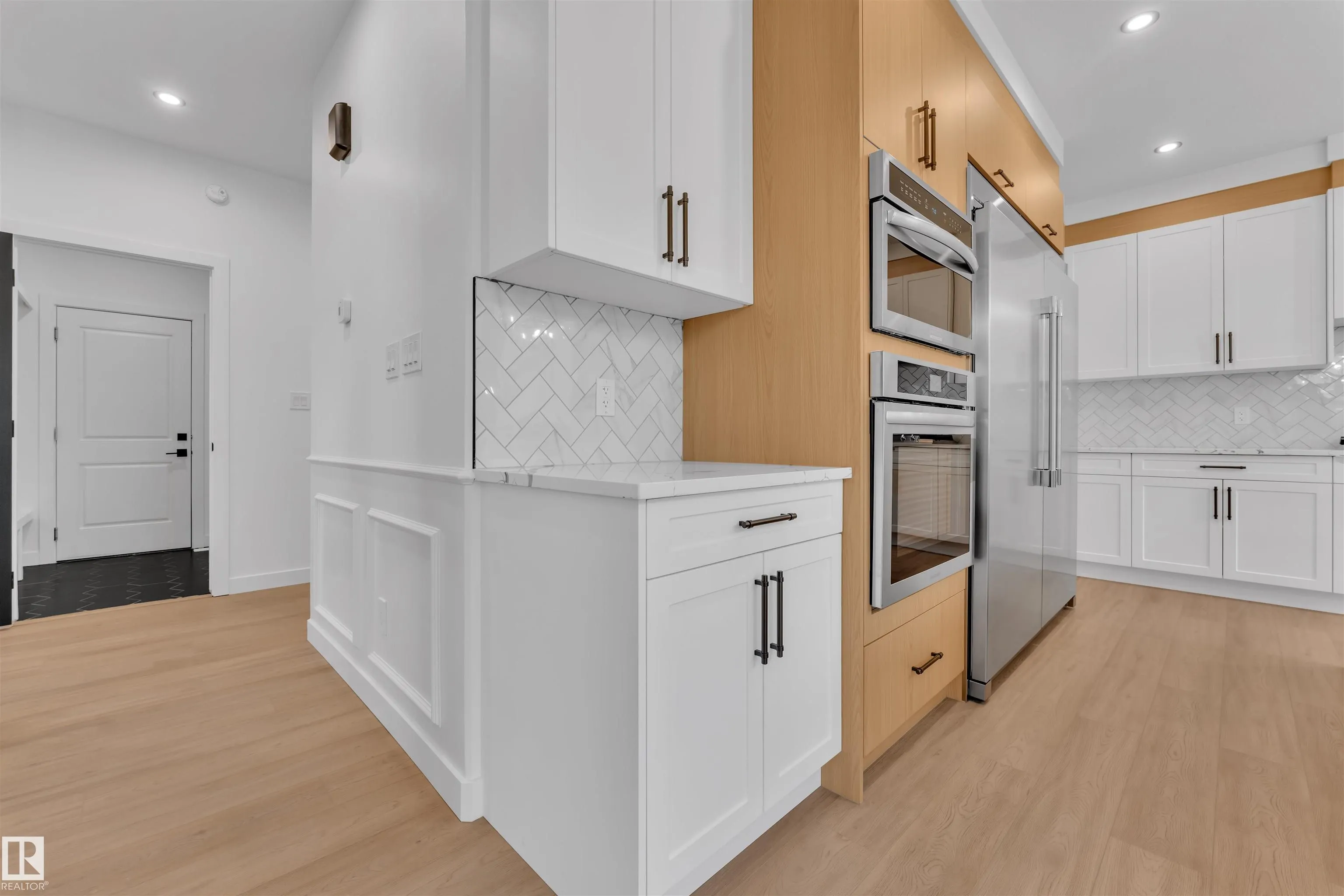 27 ELDRIDGE Point(e)