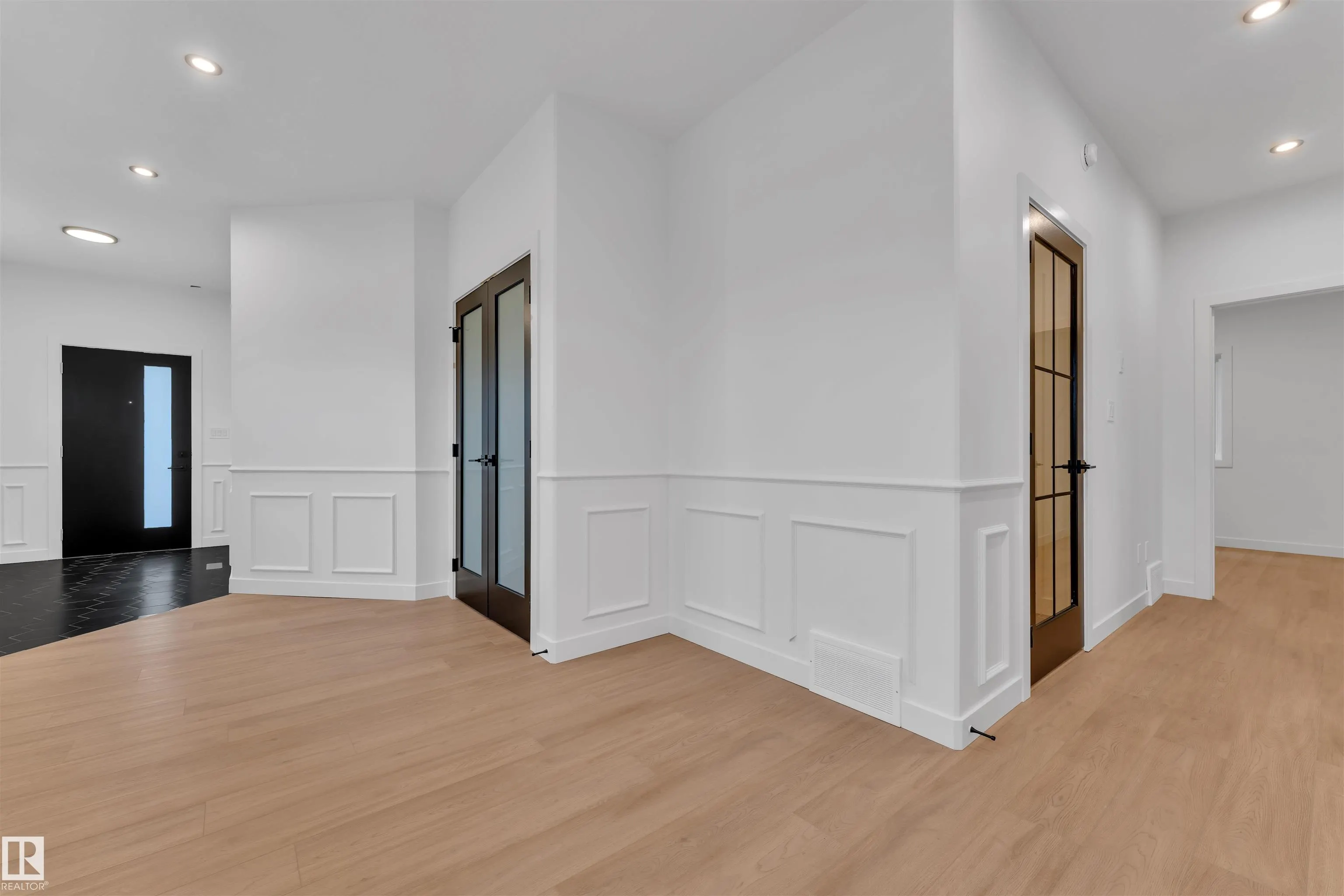 27 ELDRIDGE Point(e)