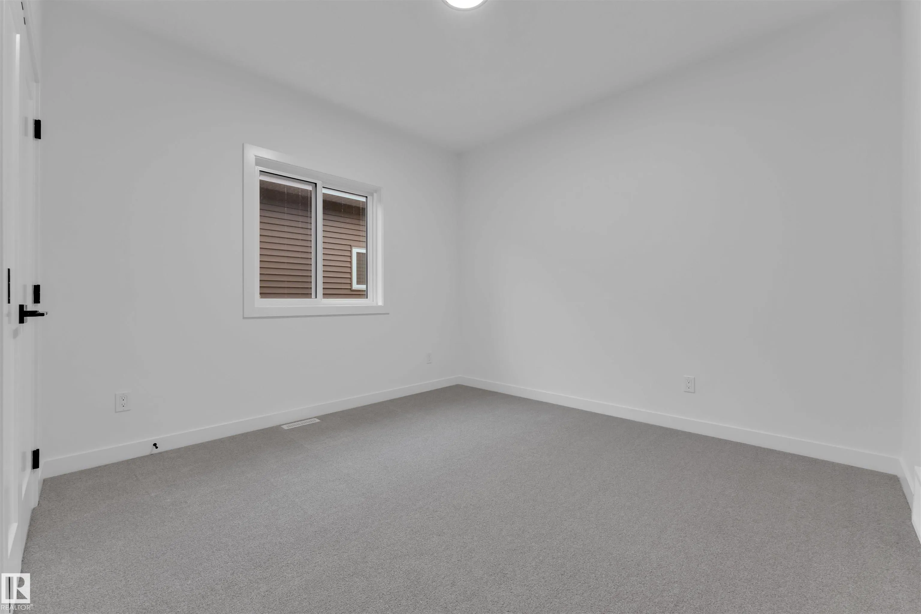 27 ELDRIDGE Point(e)