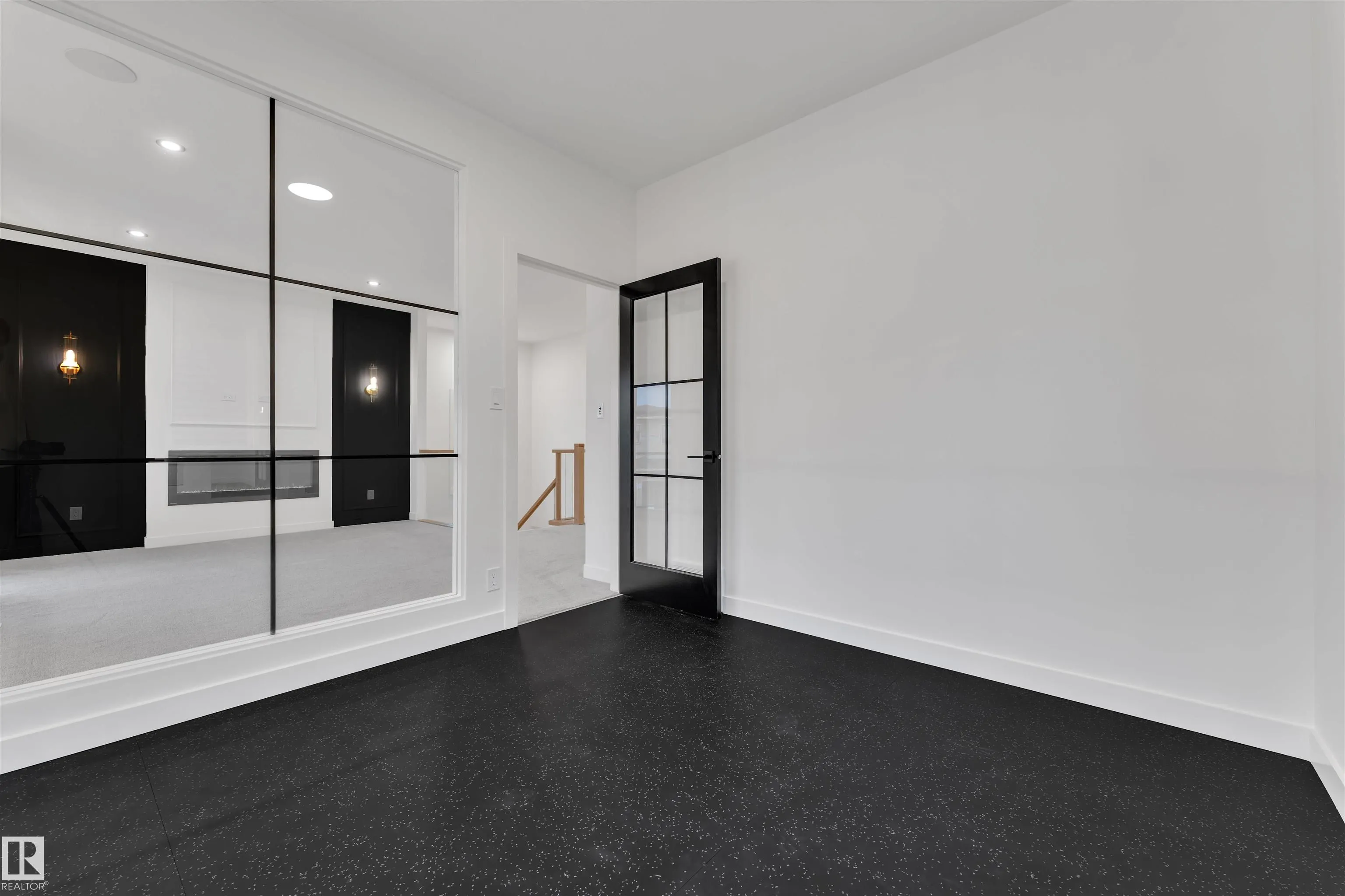 27 ELDRIDGE Point(e)