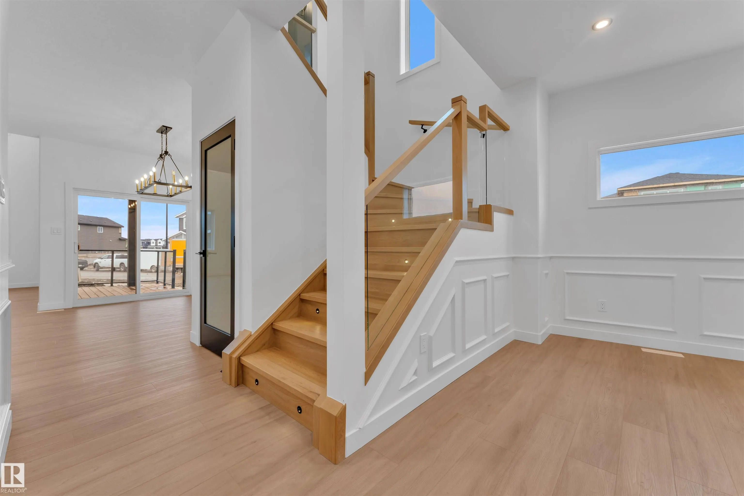 27 ELDRIDGE Point(e)