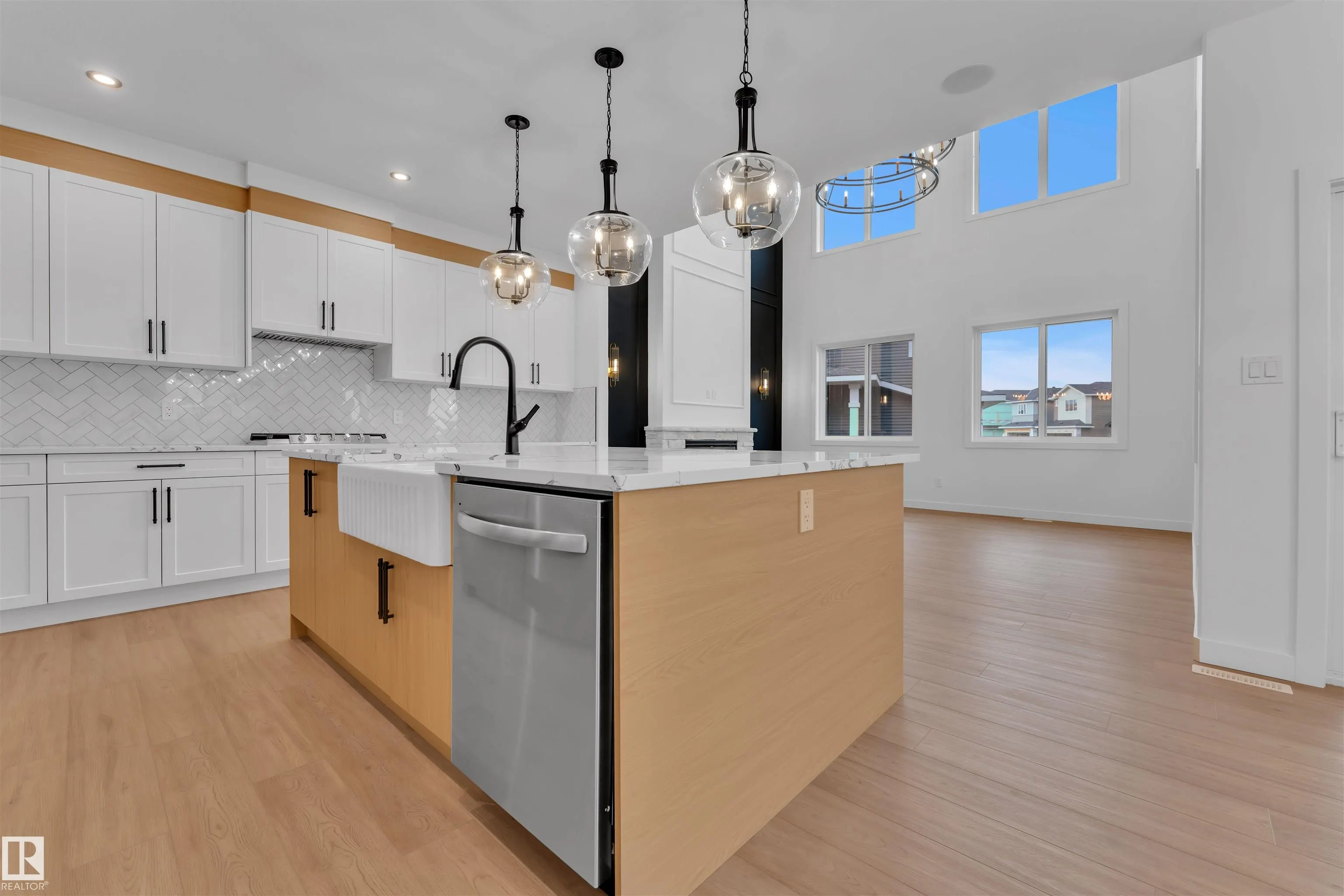 27 ELDRIDGE Point(e)