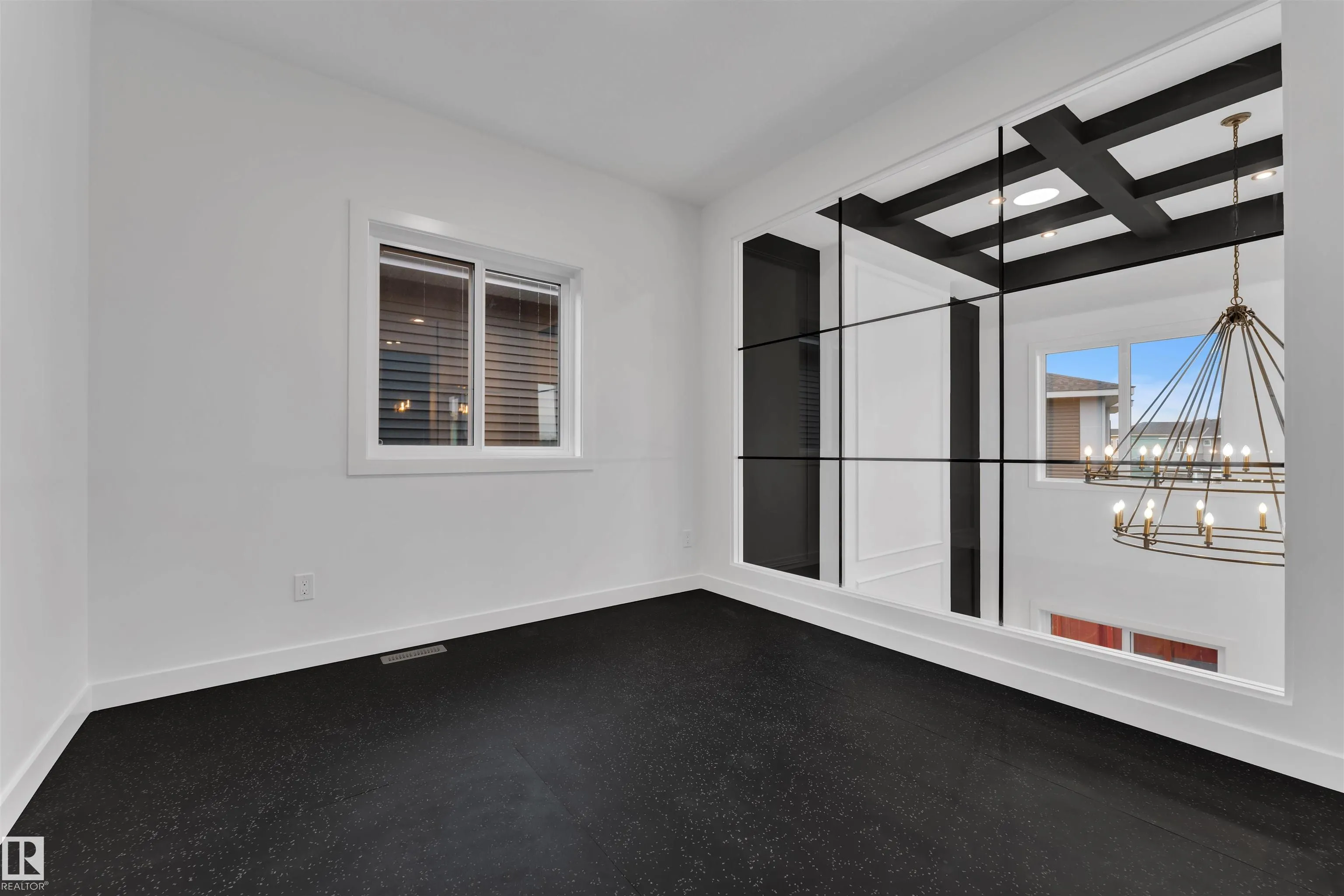 27 ELDRIDGE Point(e)