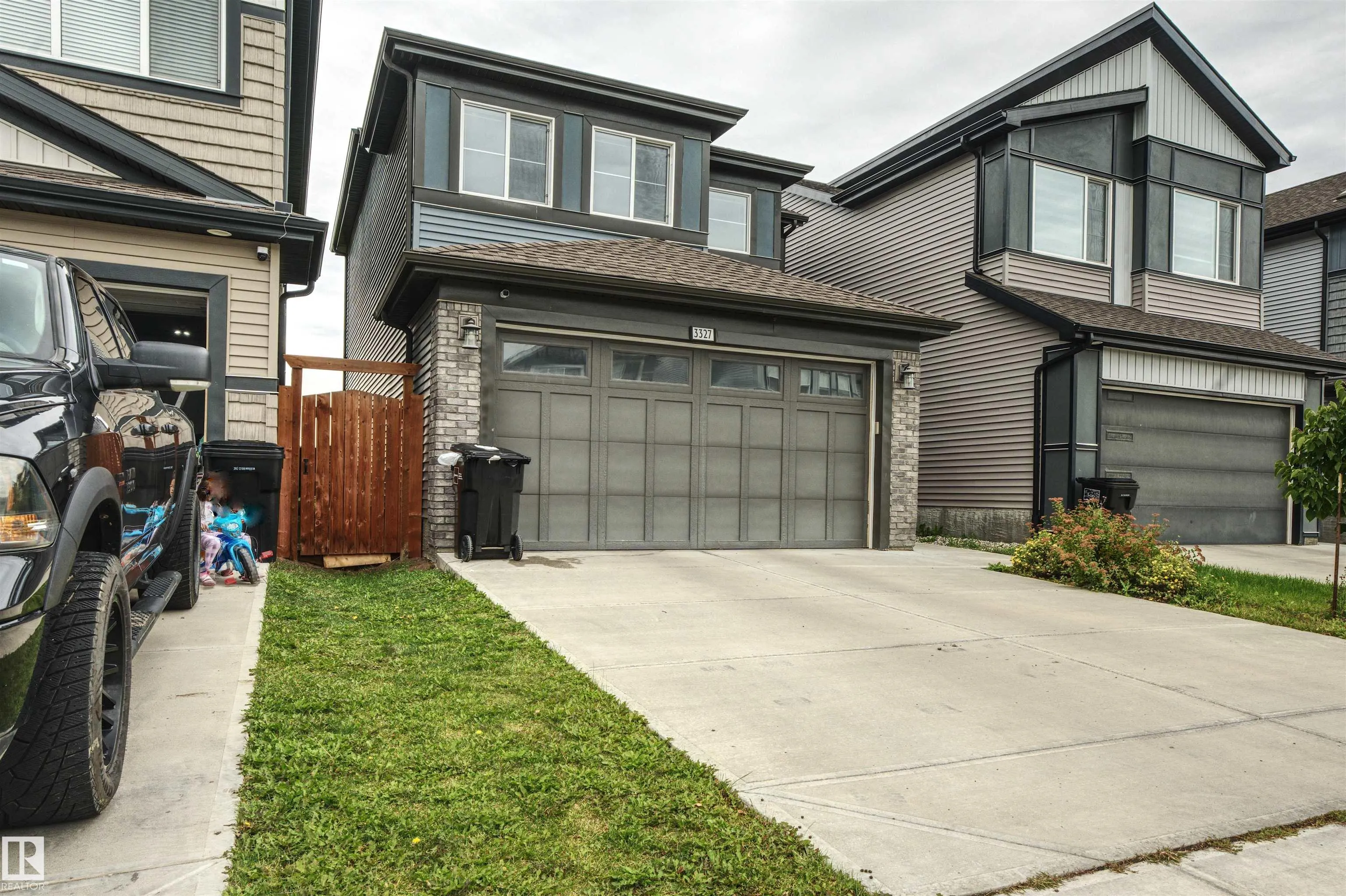 3327 PARKER Loop